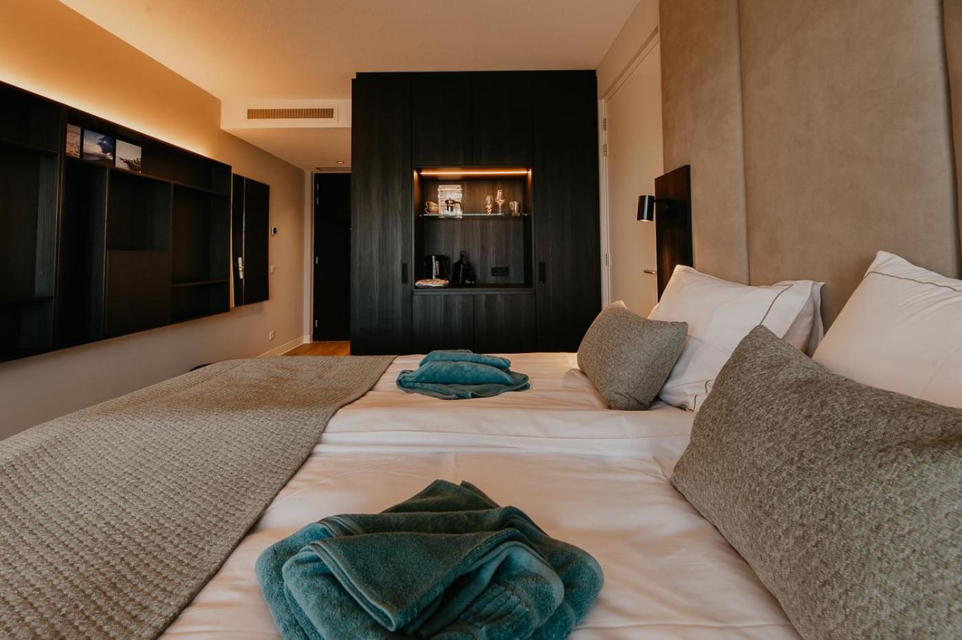Residence Oude Haven room with terrace view 2