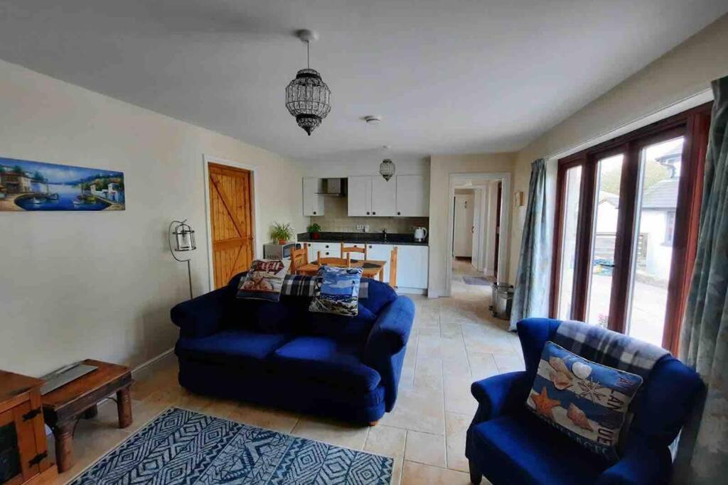 Bwthyn Bach Cozy country retreat view 4