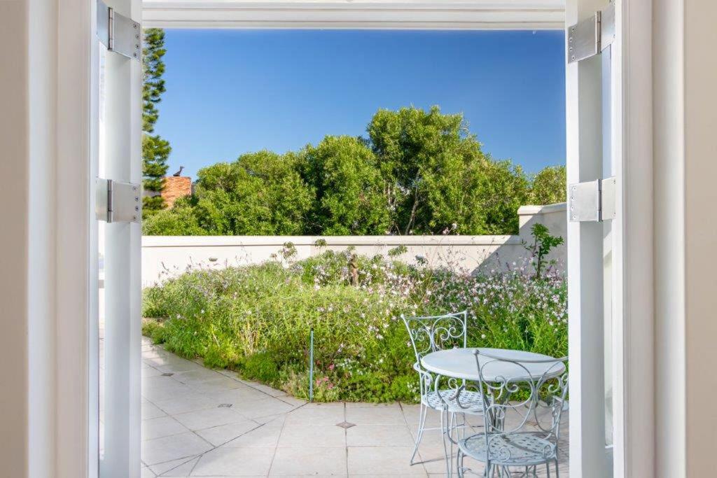 Isola Bella Guest House