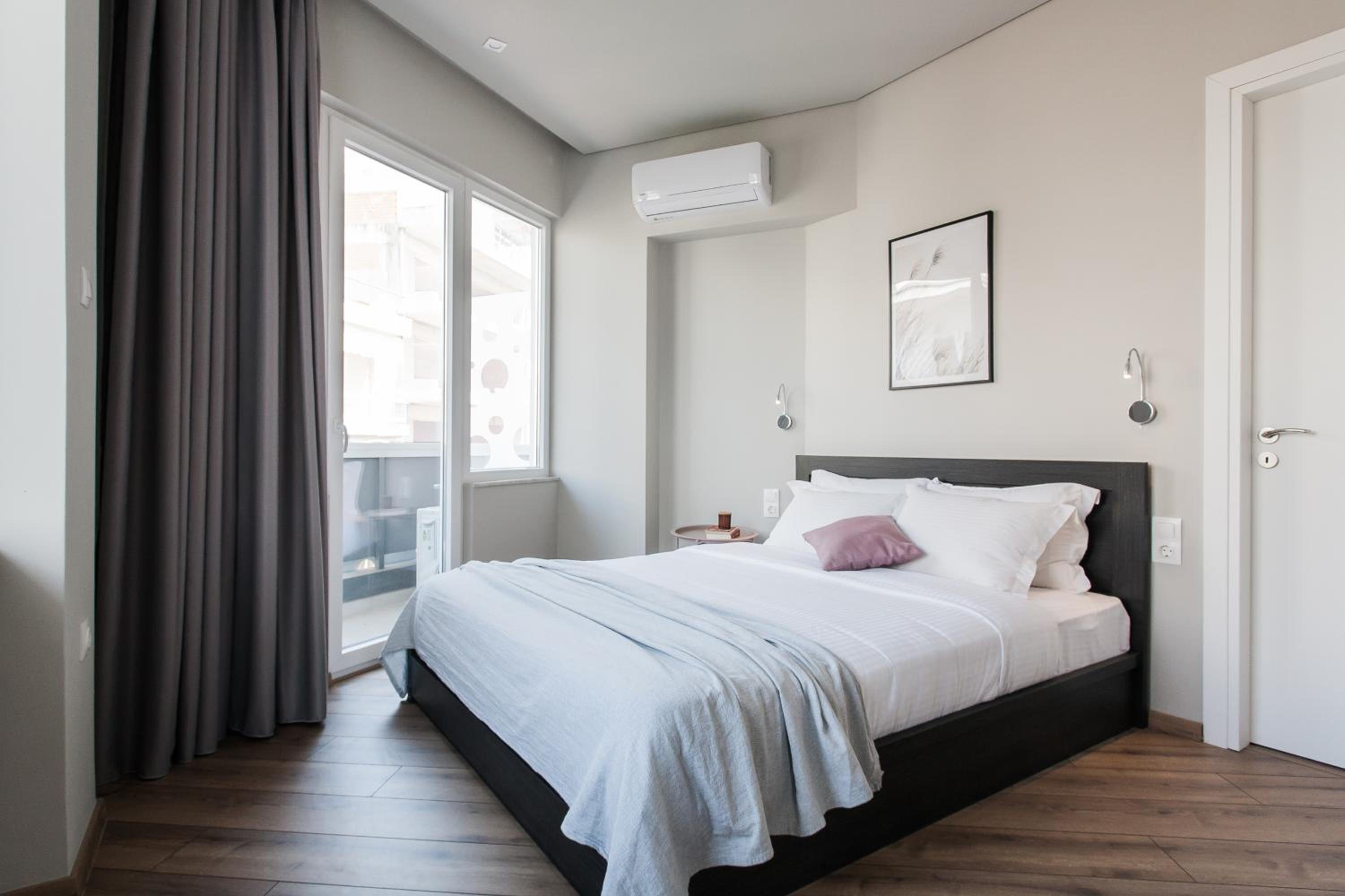 WYZ Athens Apartments by UPSTREET