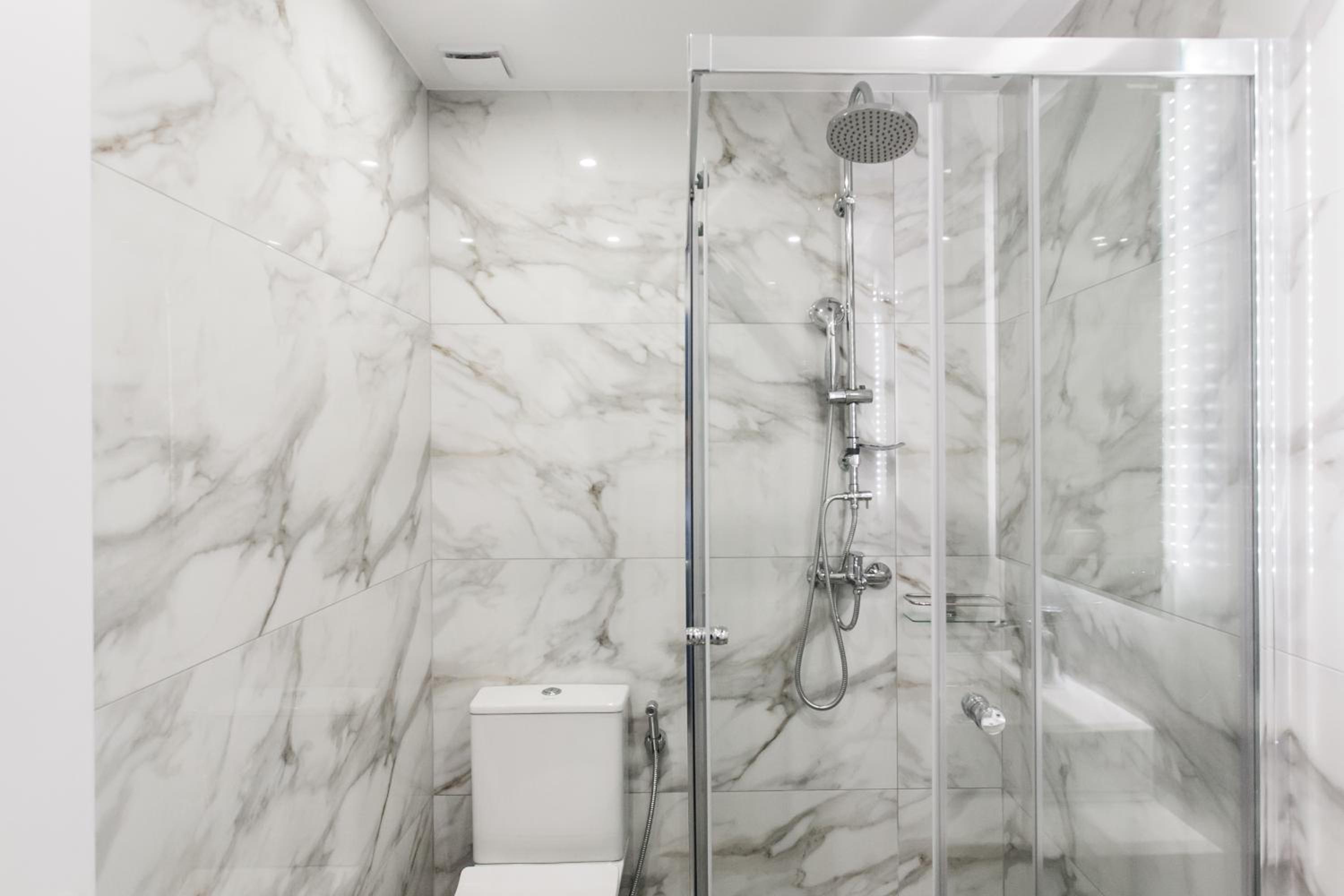 WYZ Athens Apartments by UPSTREET