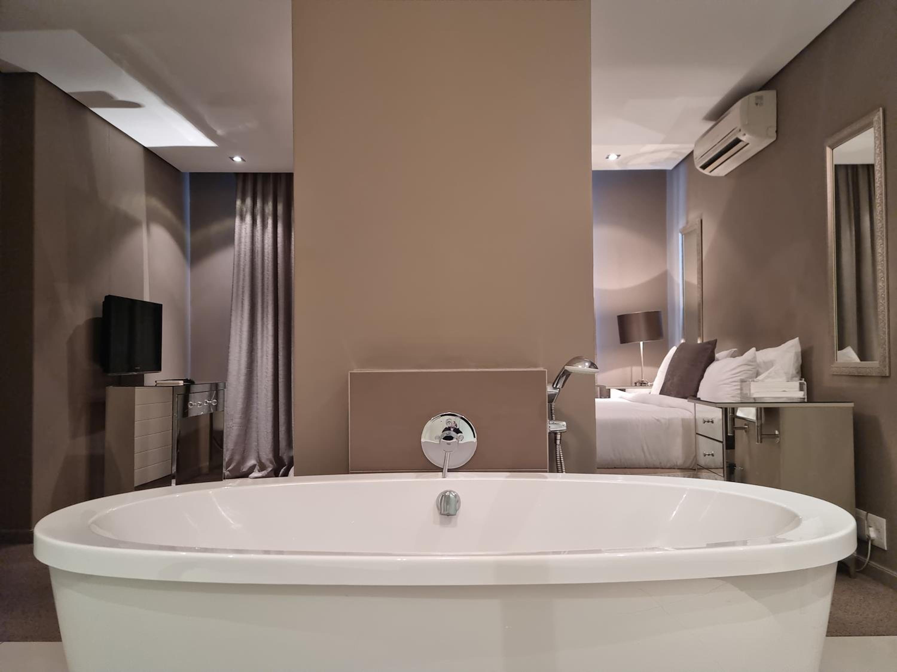 Photo 143 sur 199 de The Residences at Crystal Towers