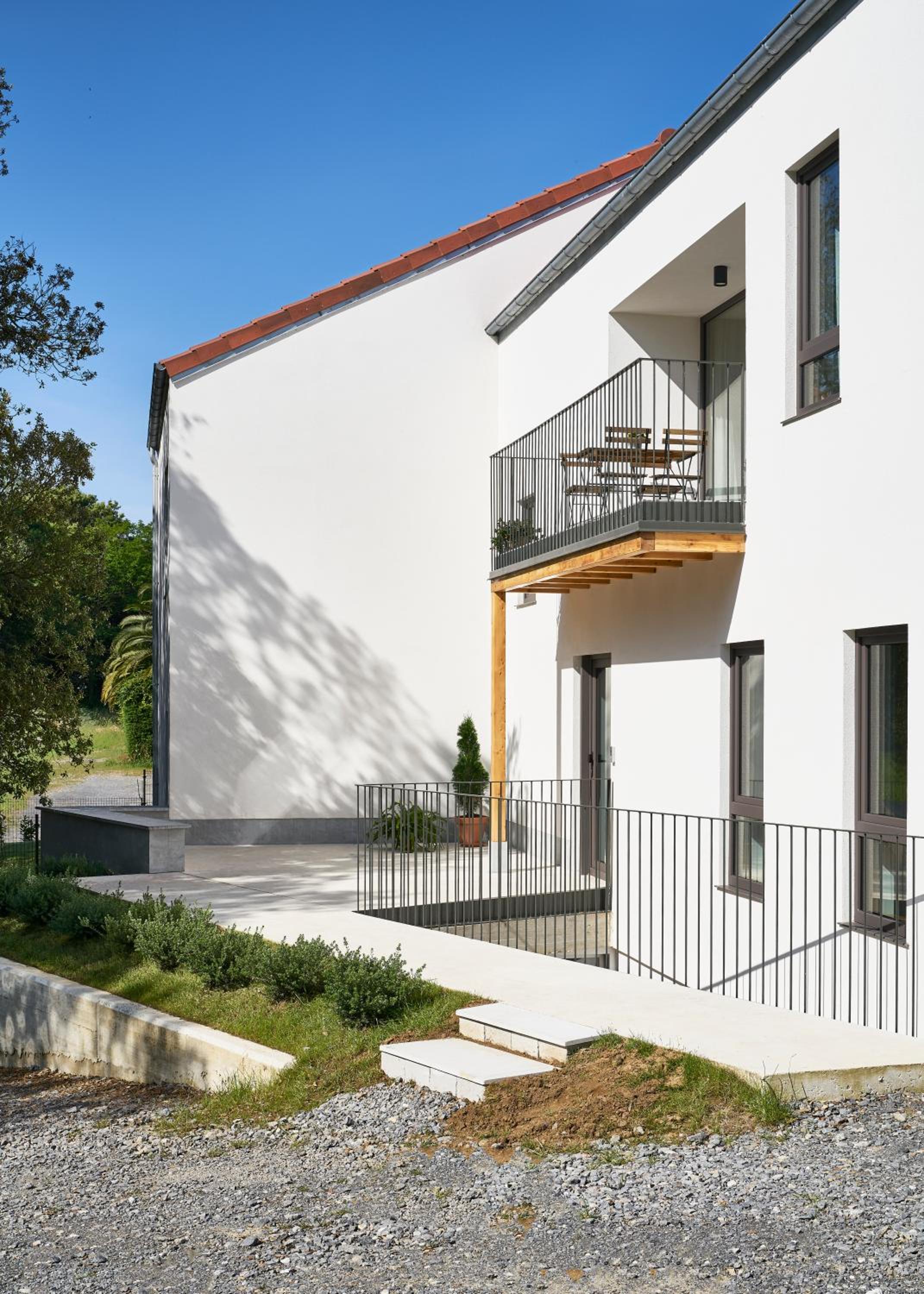BAO 4 / APARTAMENTO CON TERRAZA view 3