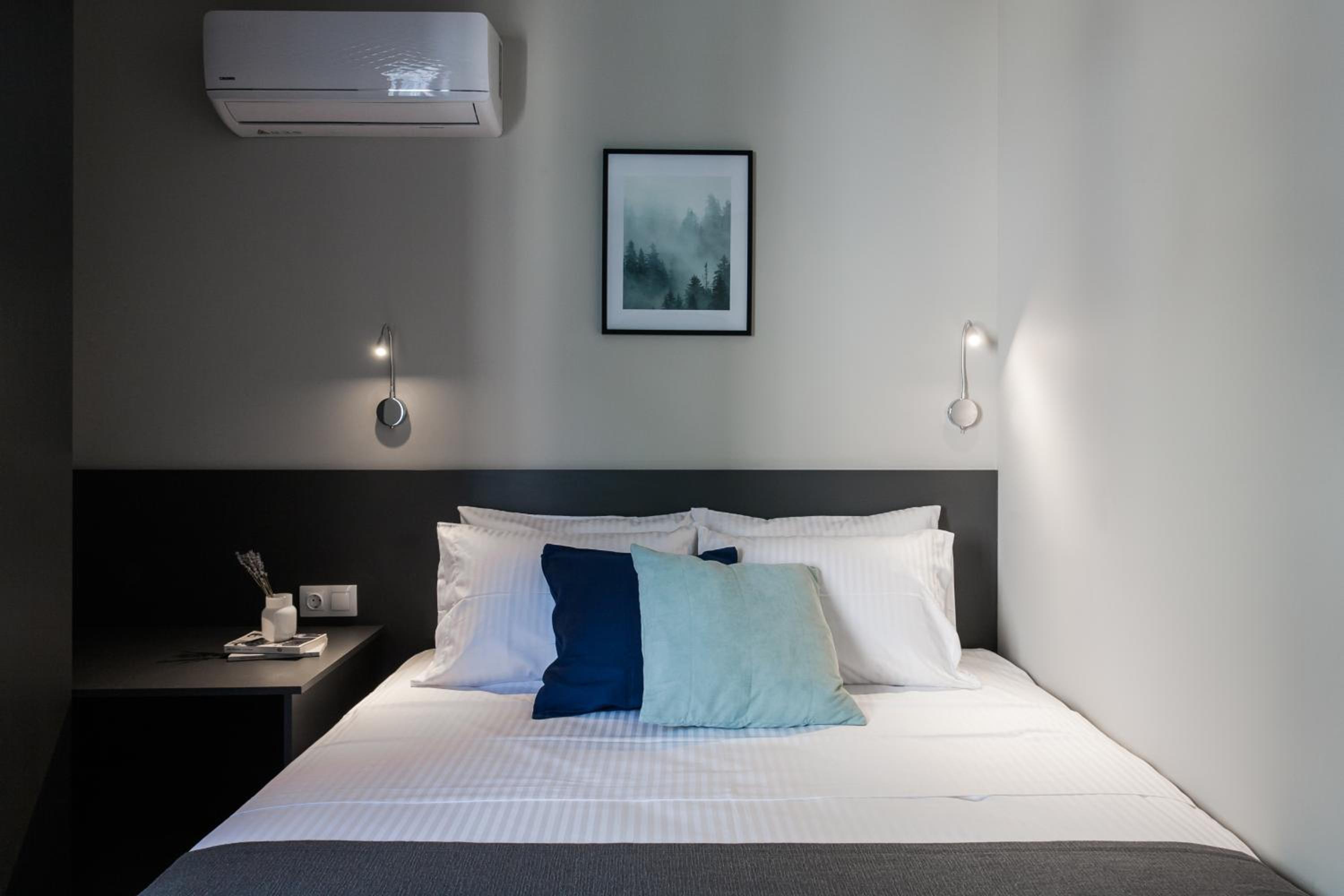 WYZ Athens Apartments by UPSTREET