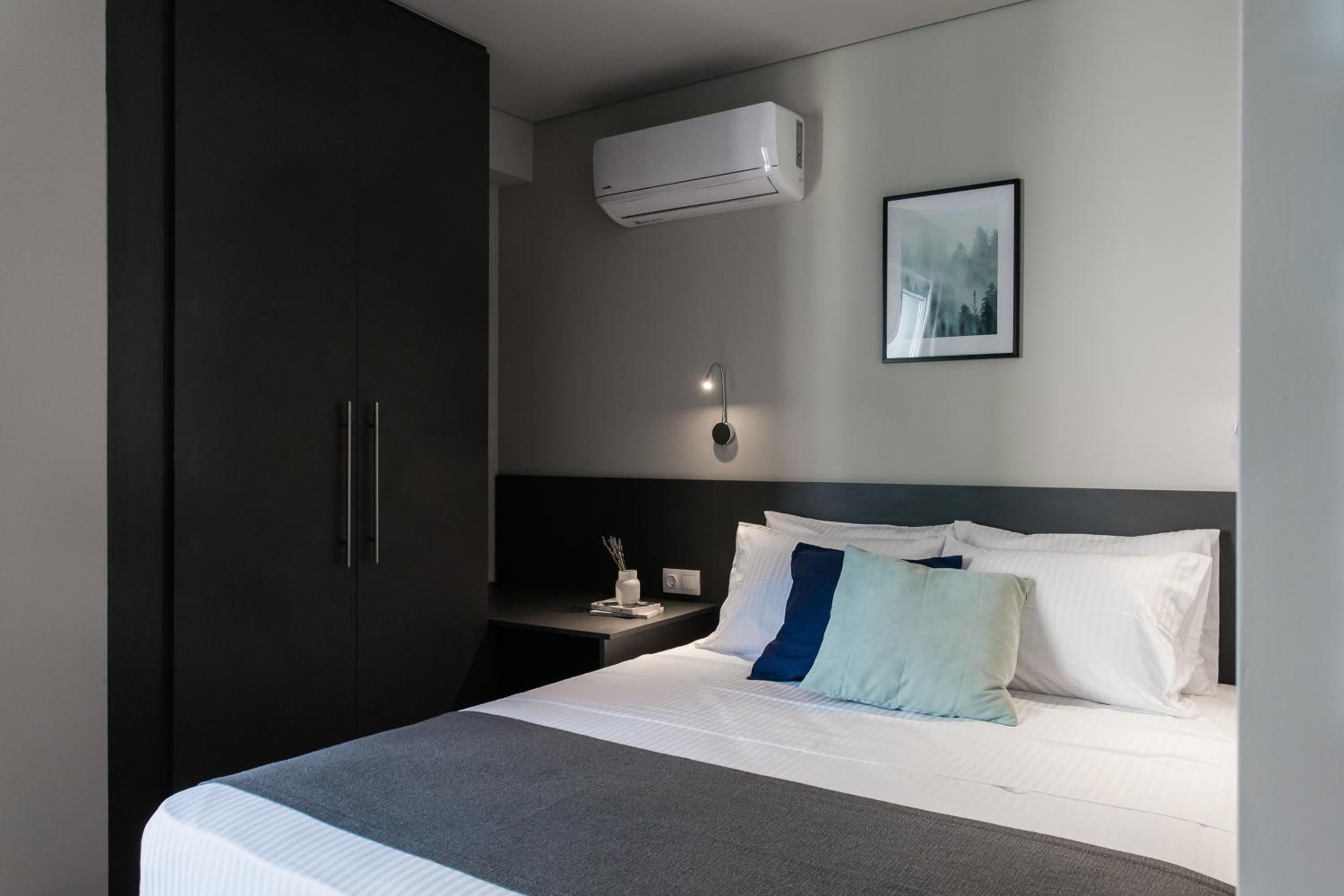 WYZ Athens Apartments by UPSTREET
