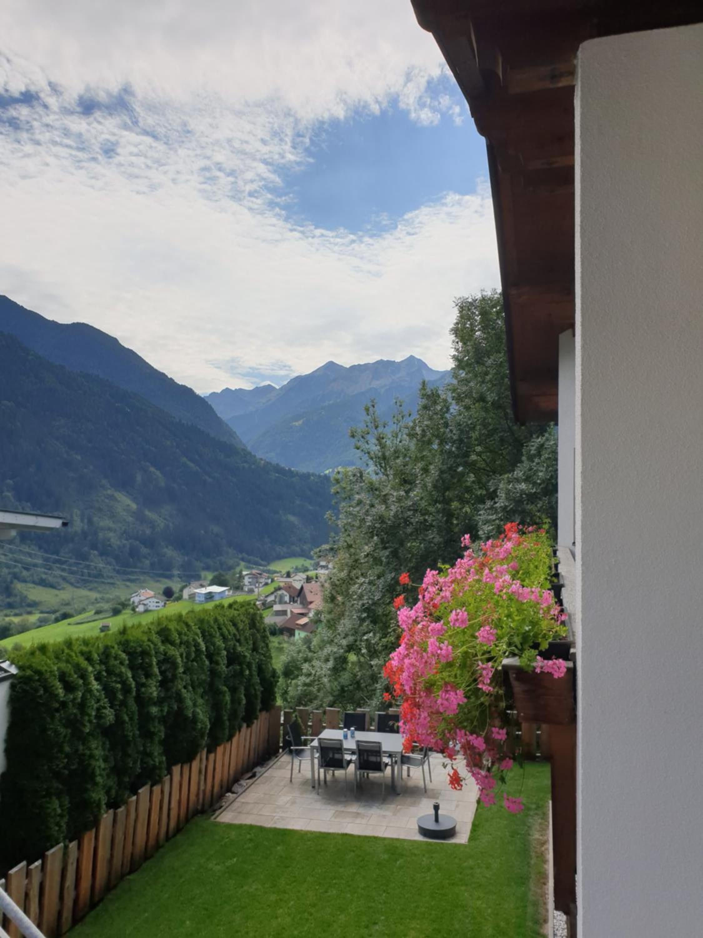 Haus Lydia incl Pitztal Sommercard view 2