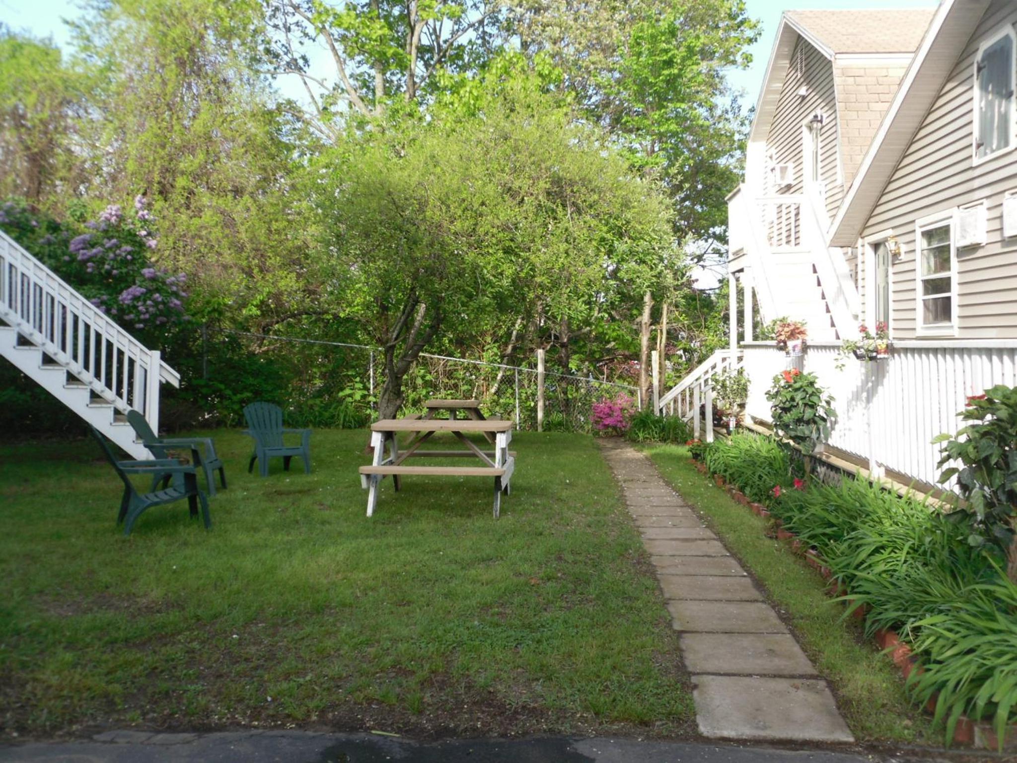 Atlantic Breeze Inn view 3