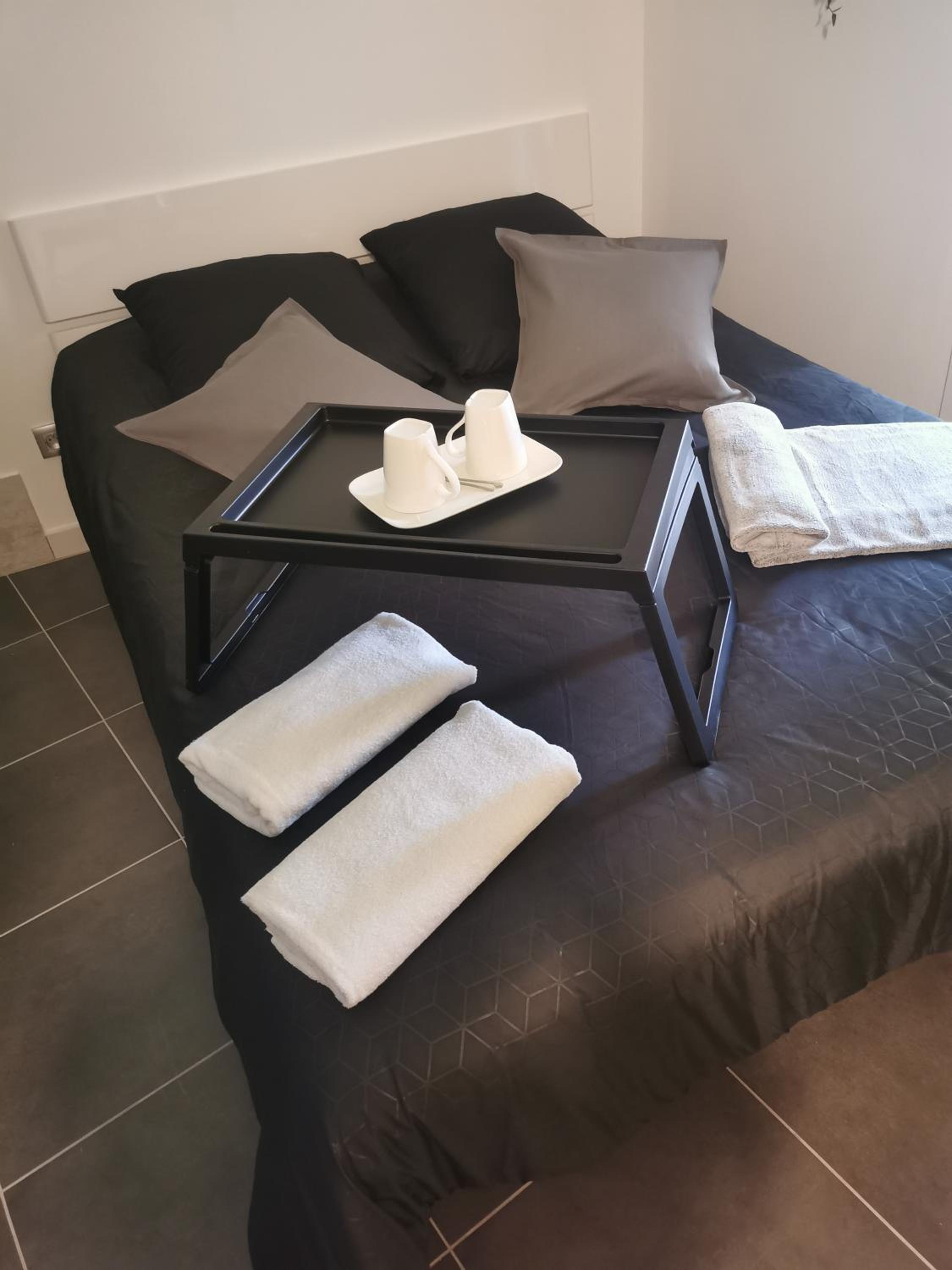 Vitrolles Vacations - Jacuhomespa13 - Property Image 2