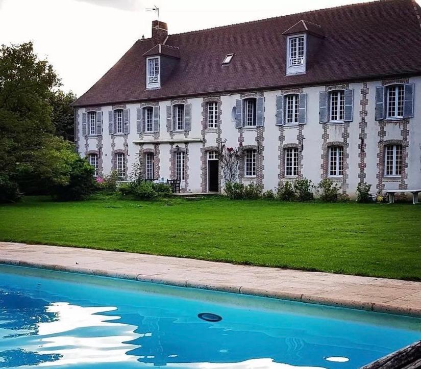Au vieux Château view 2