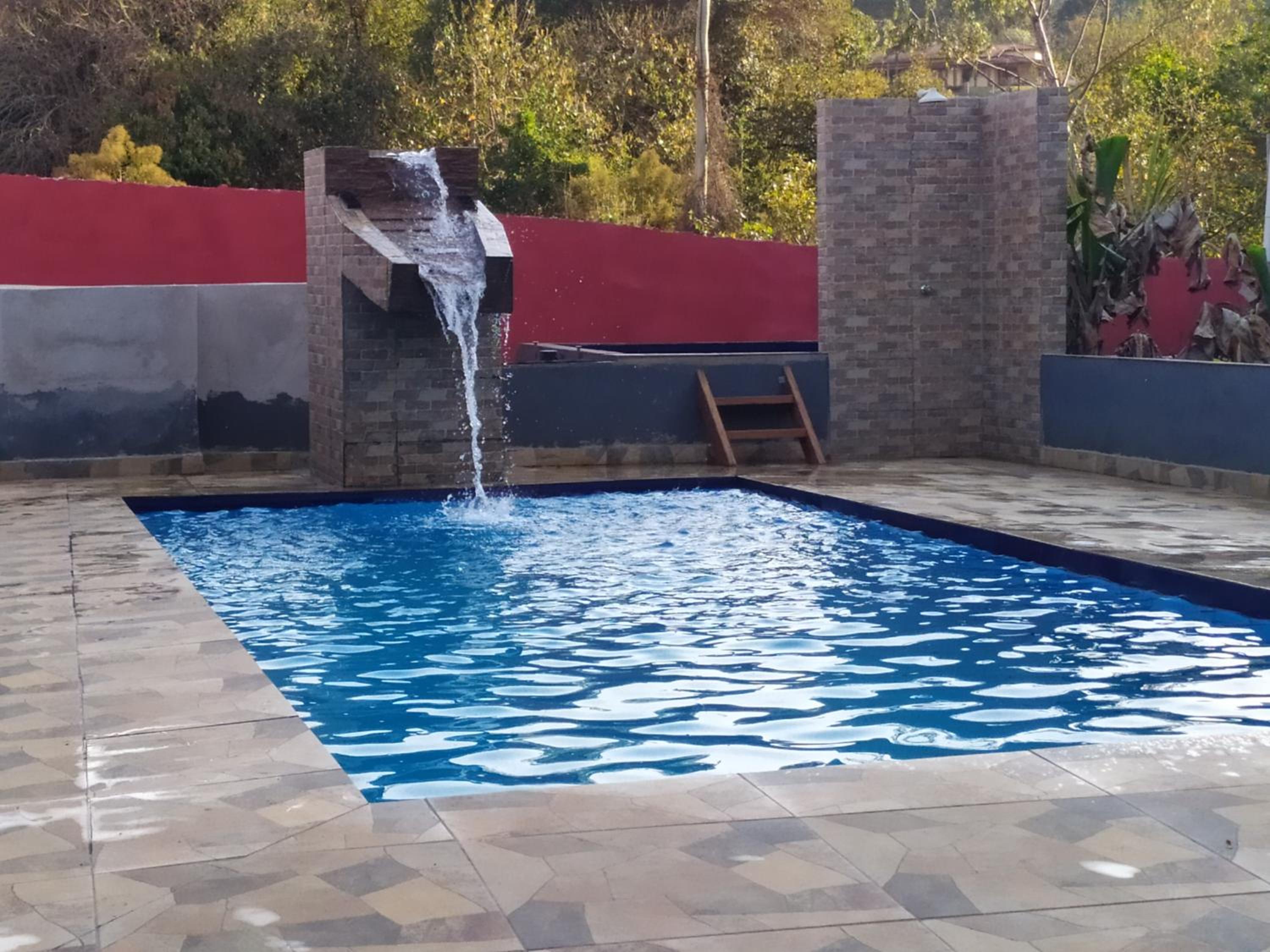 Chácara com piscina área de lazer completa estilo rústico em Socorro