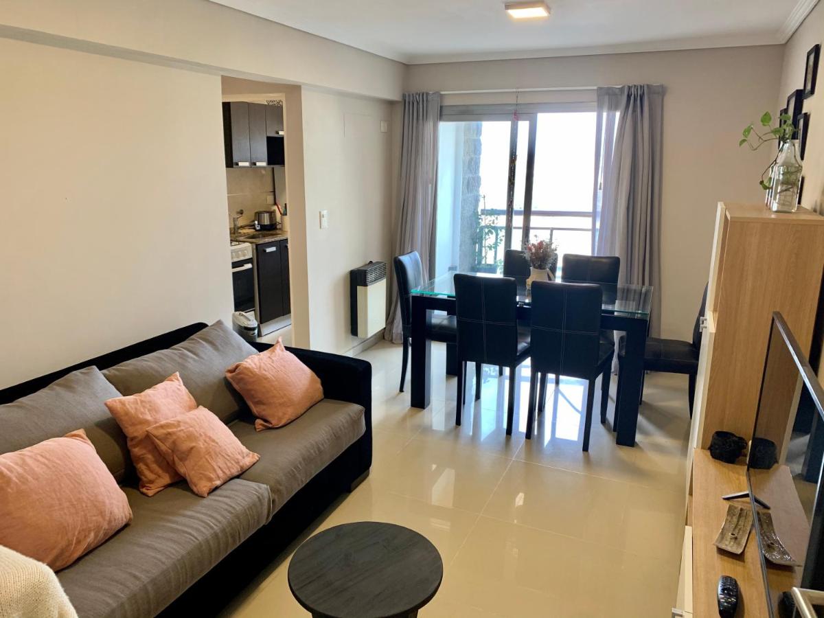 Altos de Villa Sol - Depto 1 dorm con balcón