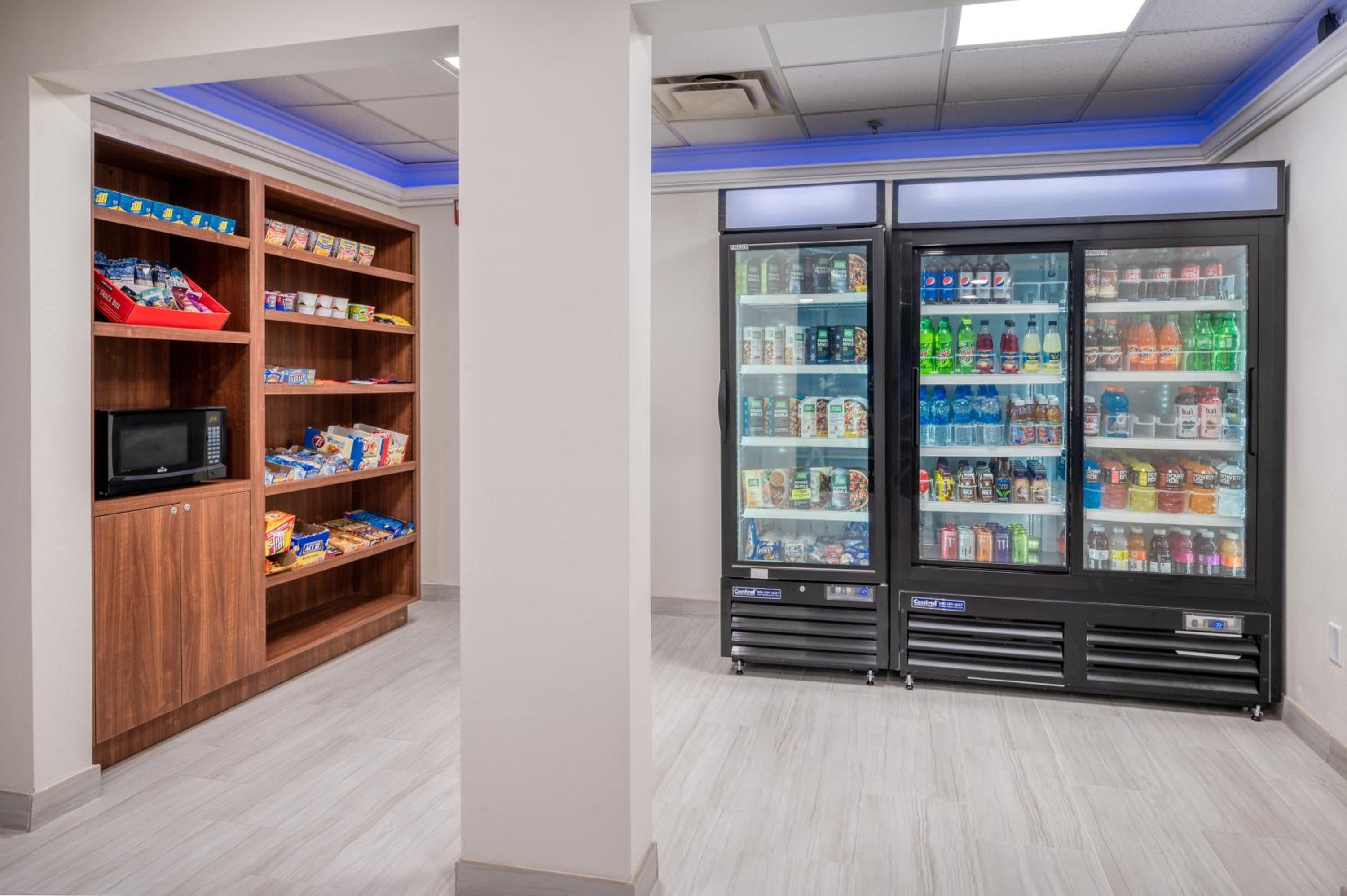 Holiday Inn Express Hotel & Suites Greenville by IHG