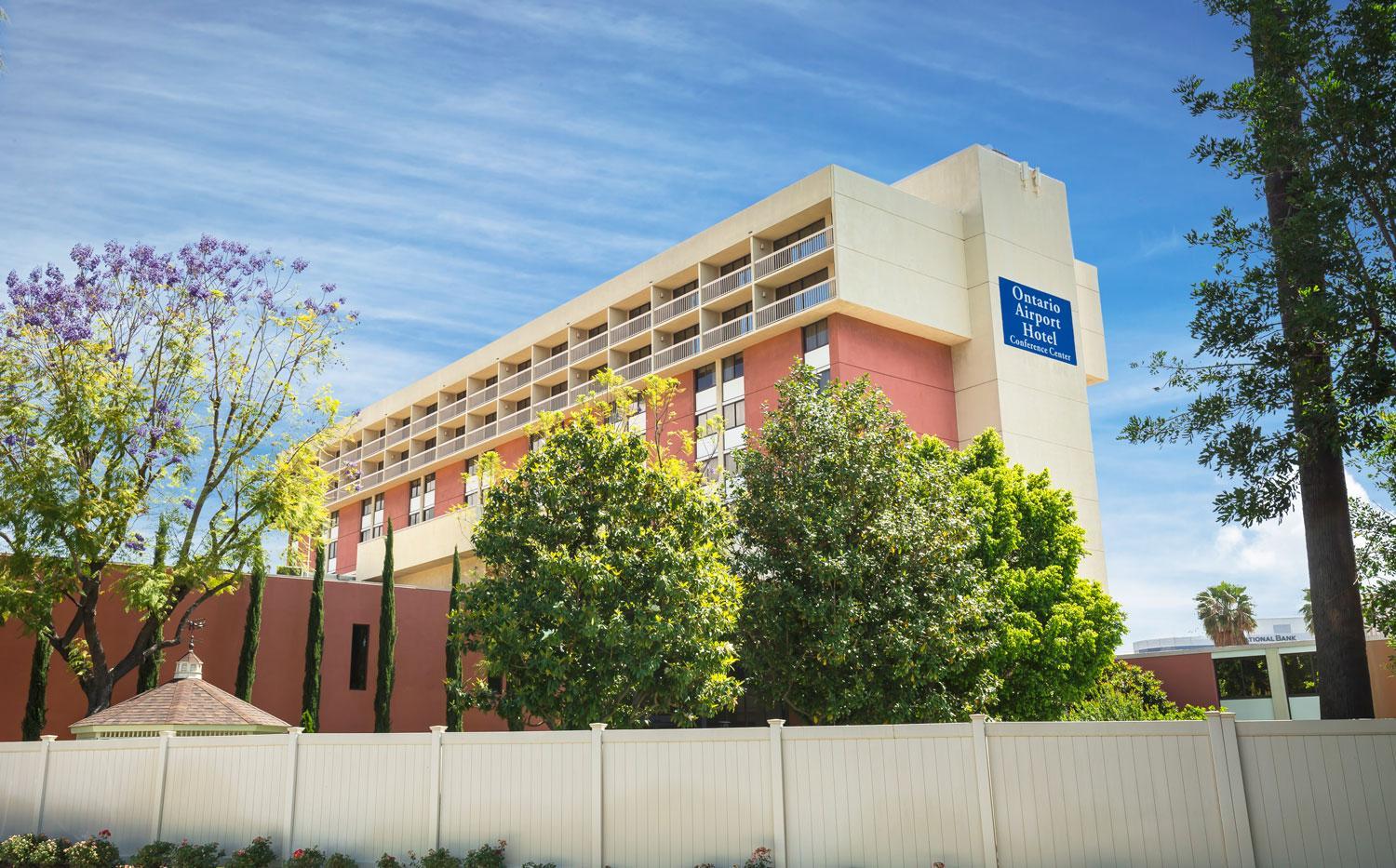 Hotel Ontario Airport Hotel & Conference Center - Image 1