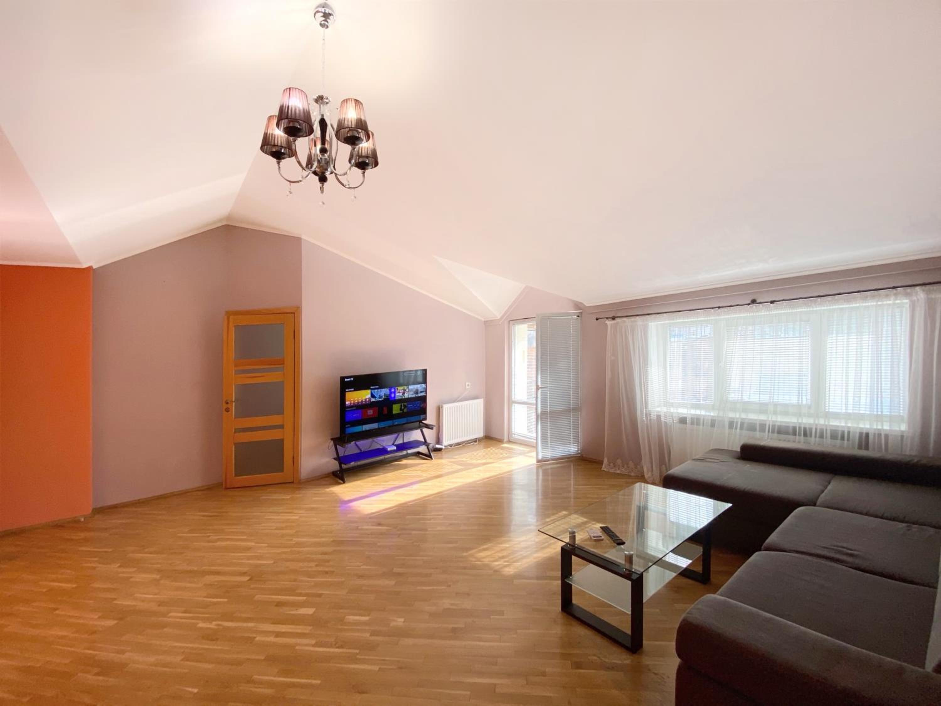 GRAND Apartments on Rynok Square view 2
