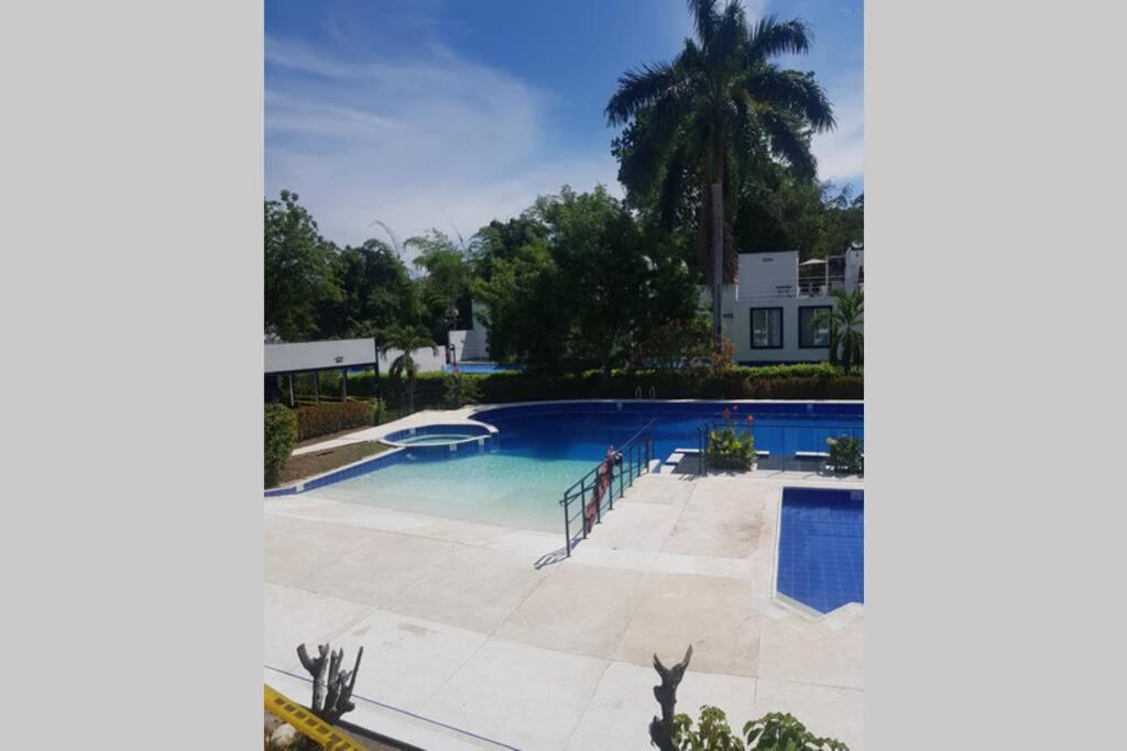 Casa de Verano Condominio Mediterráneo en Carmen de Apicalá