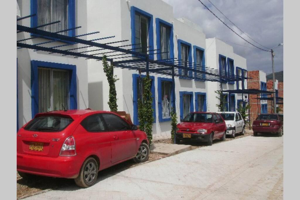 Casa de Verano Condominio Mediterráneo en Carmen de Apicalá