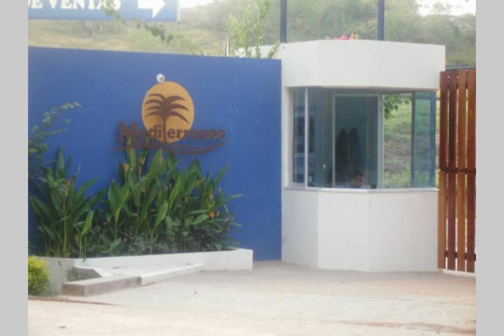Casa de Verano Condominio Mediterráneo en Carmen de Apicalá