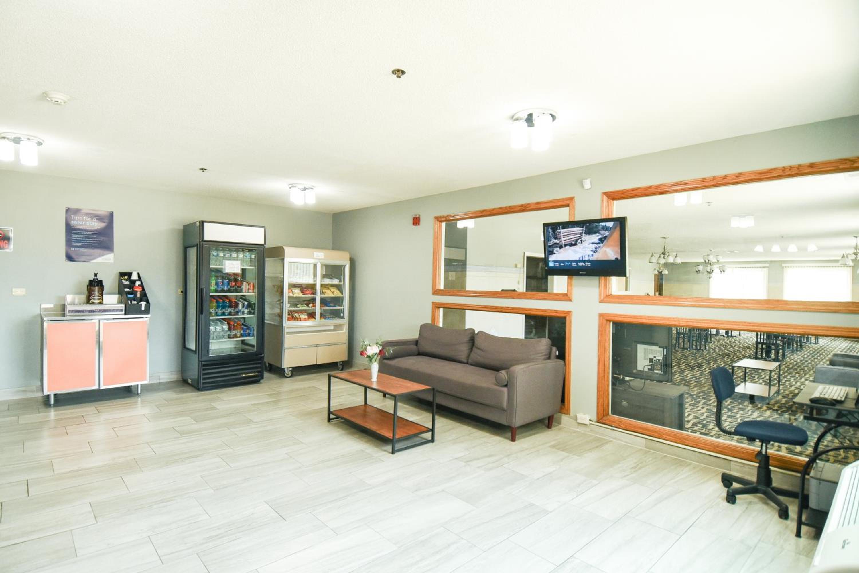 Super 8 by Wyndham McLean/Bloomington SW - Property Image 19