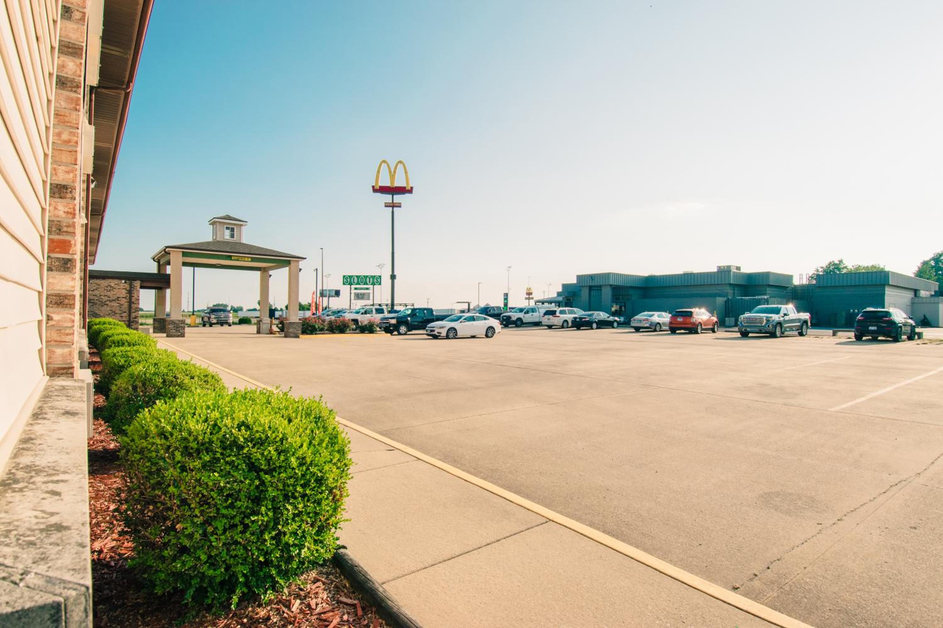 Miscellaneous Market Vacations - Super 8 by Wyndham McLean/Bloomington SW - Property Image 5