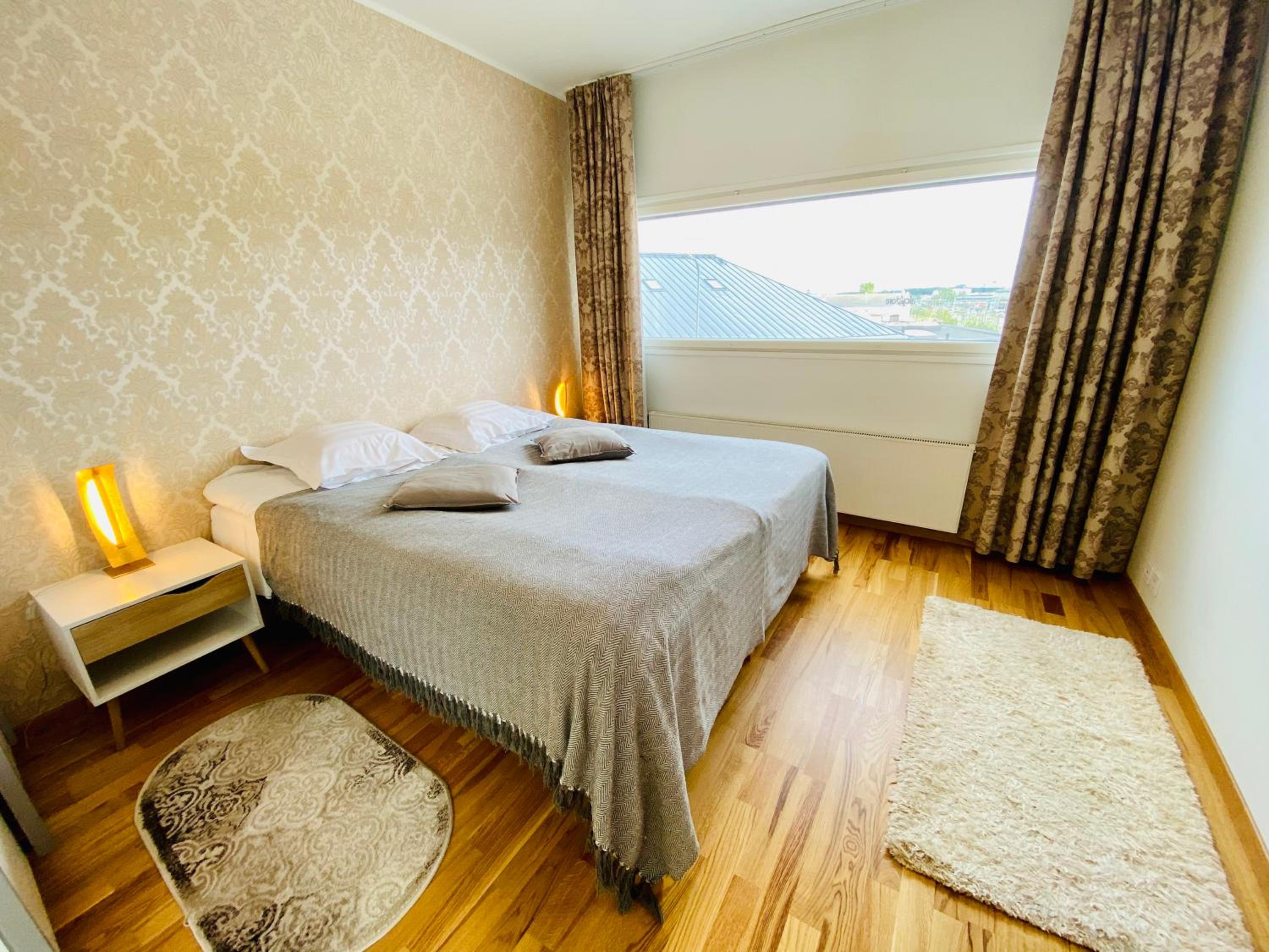 Cozy Lootsi Residence with Sauna and Balcony - Tallinn city centre view 5