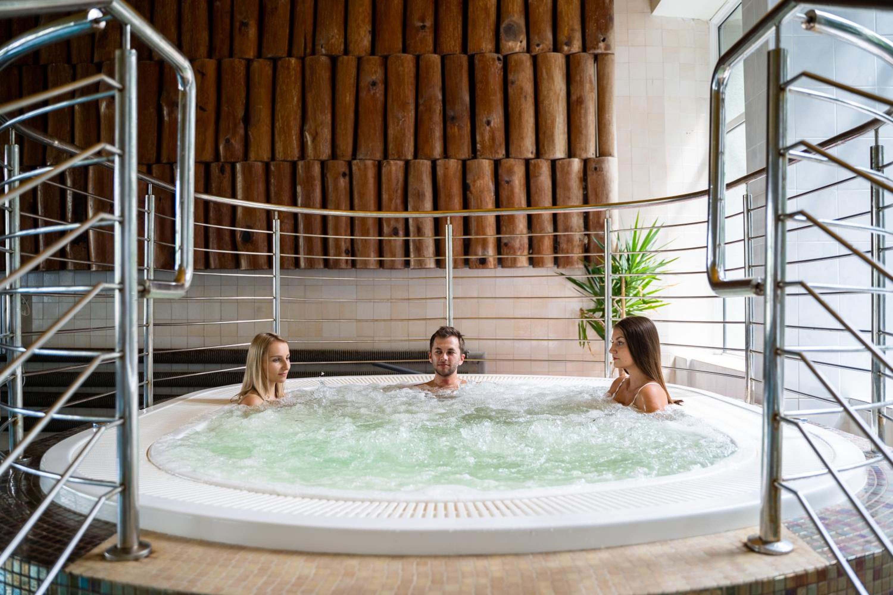 Jacuzzi