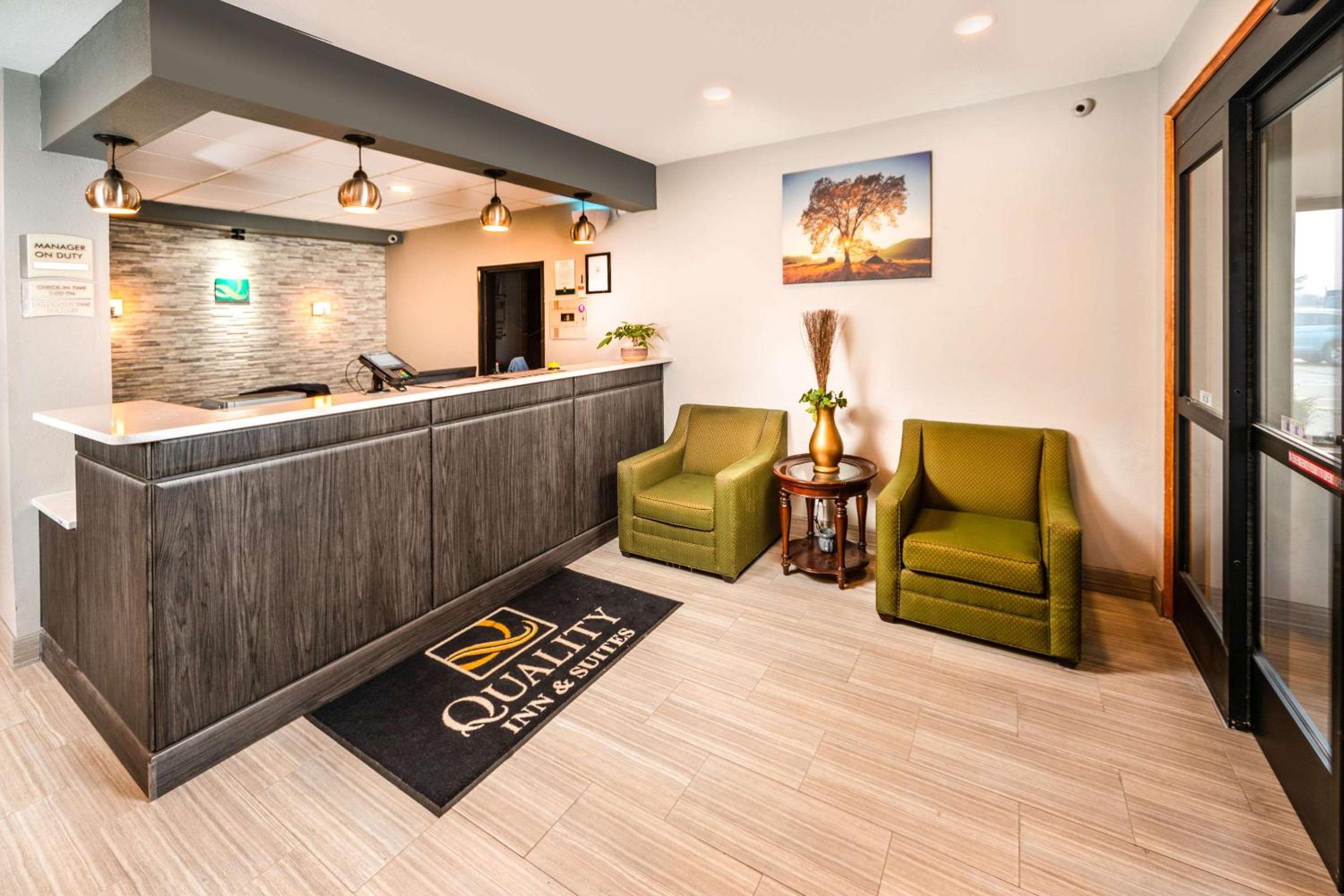 Danville Vacations - Quality Inn  Suites - Property Image 2