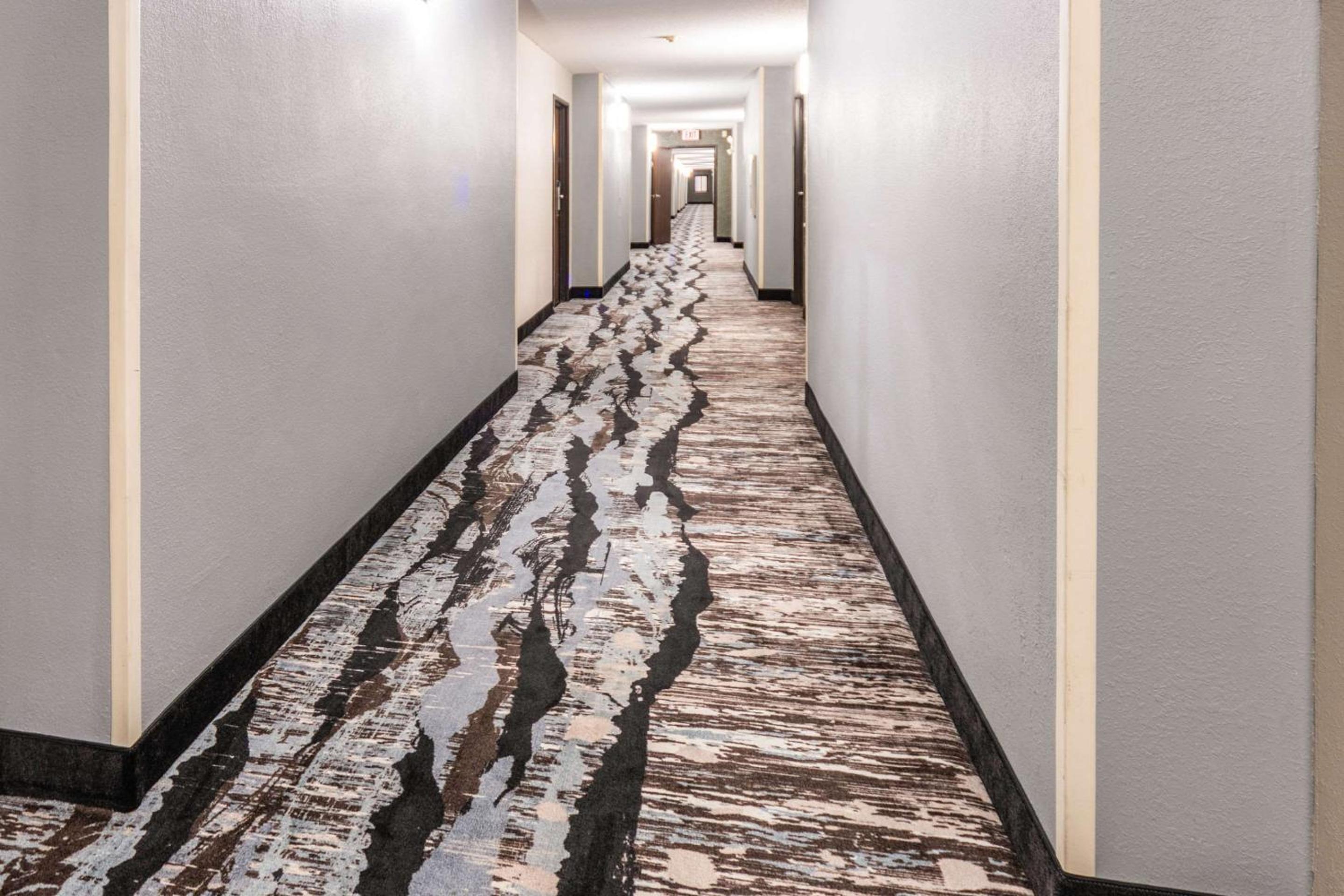 Danville Vacations - Quality Inn  Suites - Property Image 3