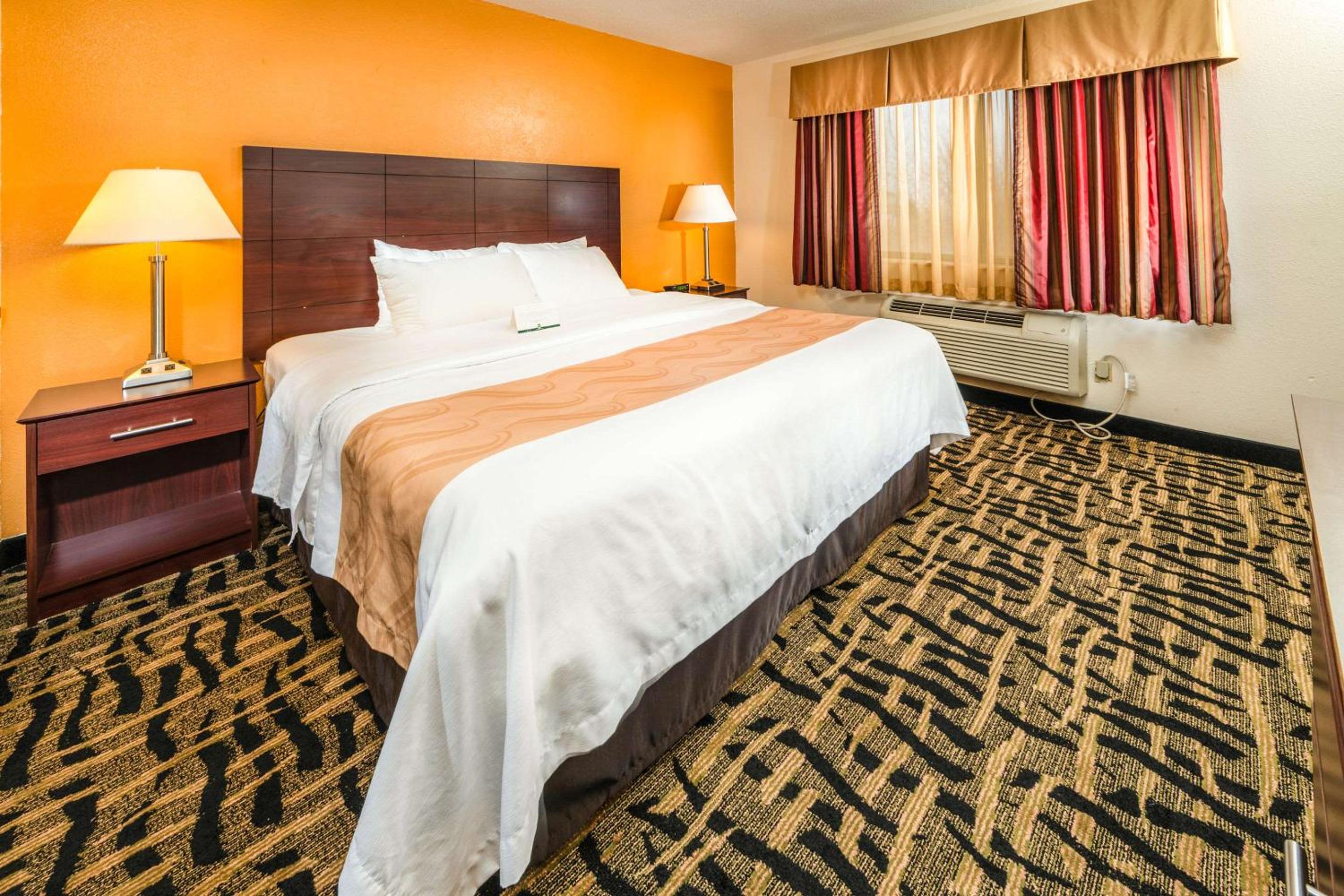 Danville Vacations - Quality Inn  Suites - Property Image 22