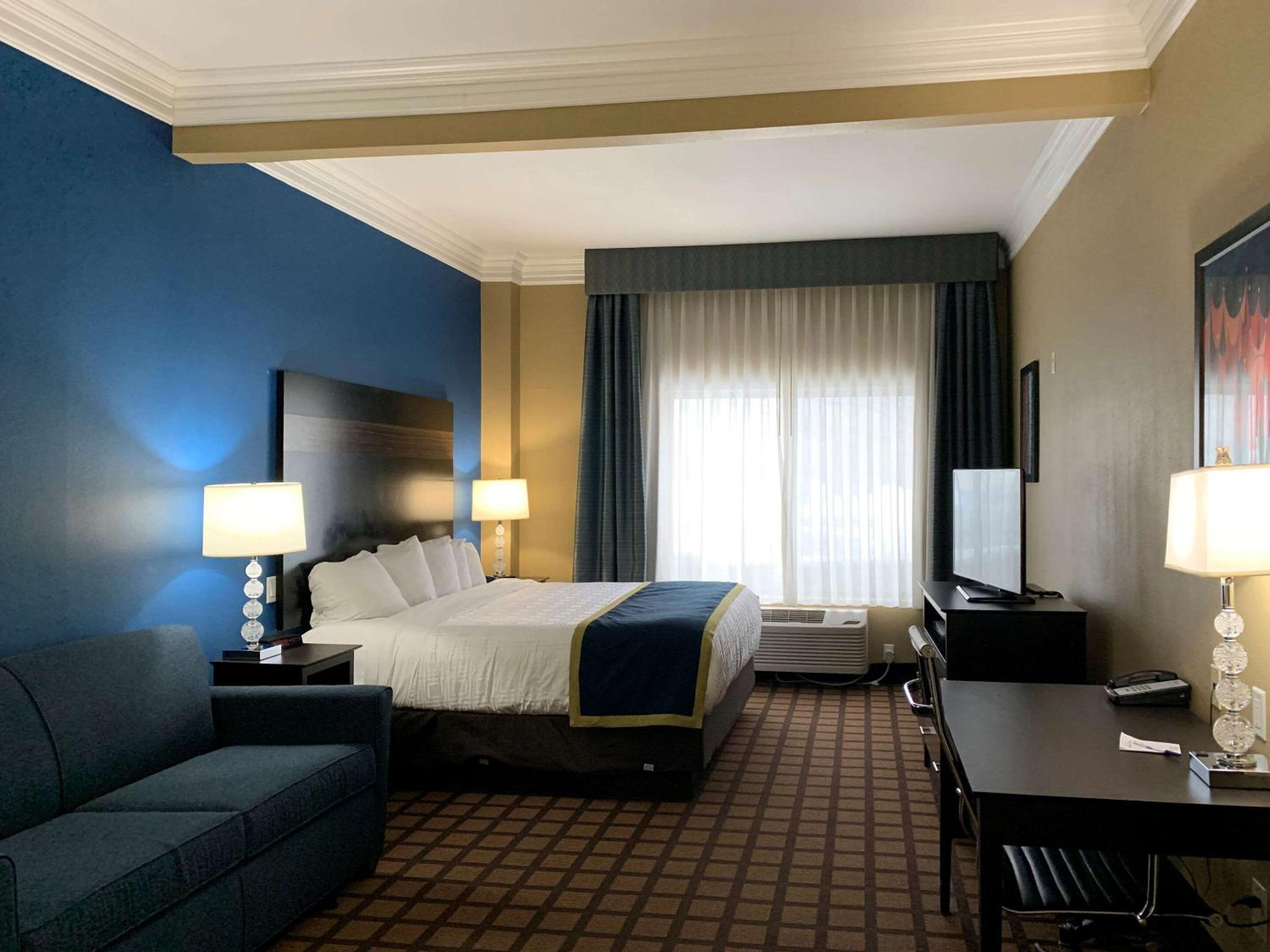 Comfort Inn Saint Paul East view 4