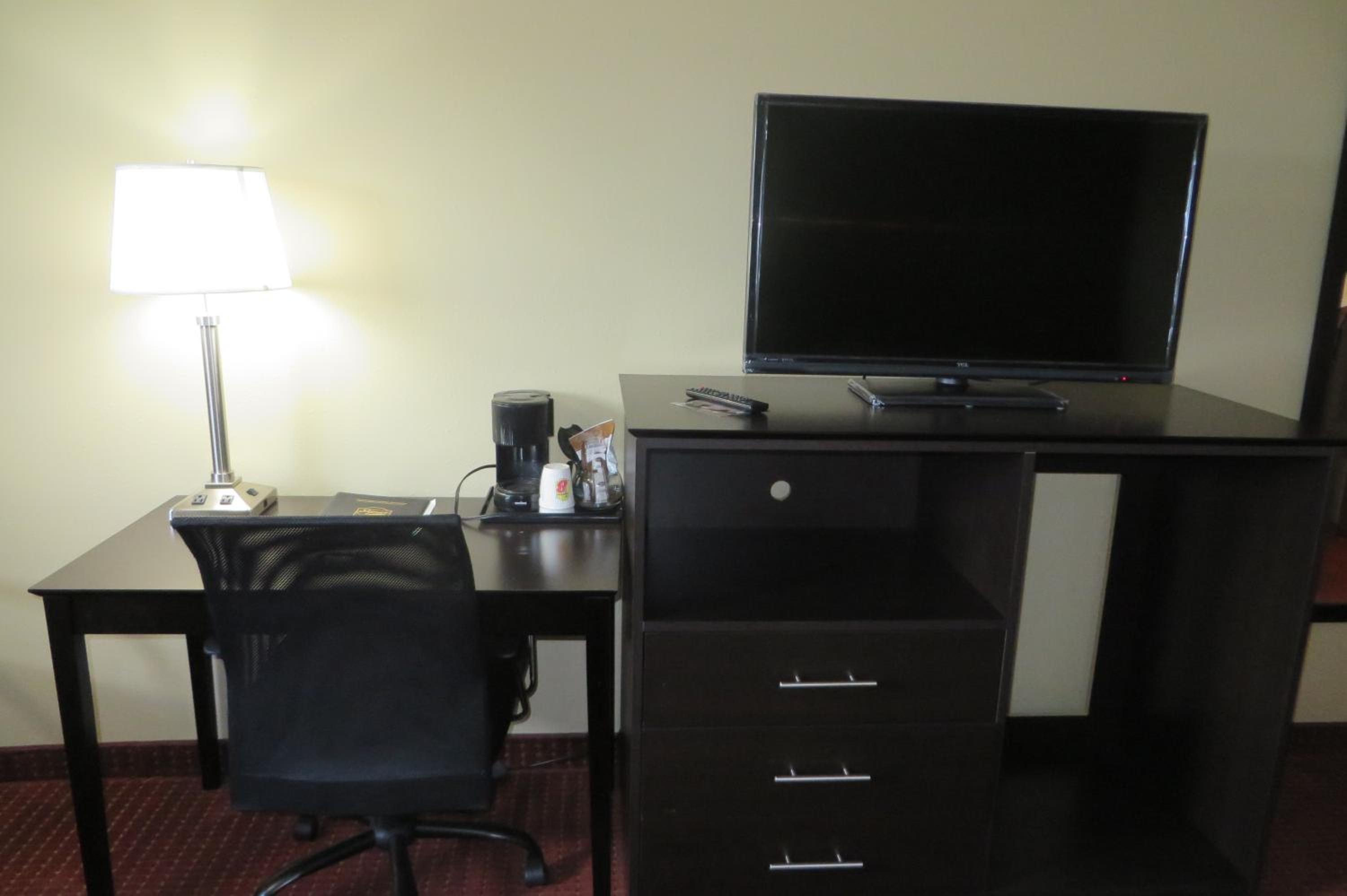 Western Inn & Suite Grinnell IA