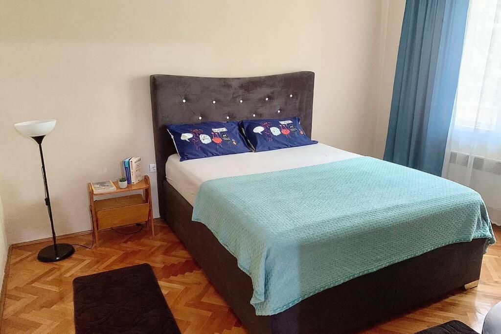 Photo 12