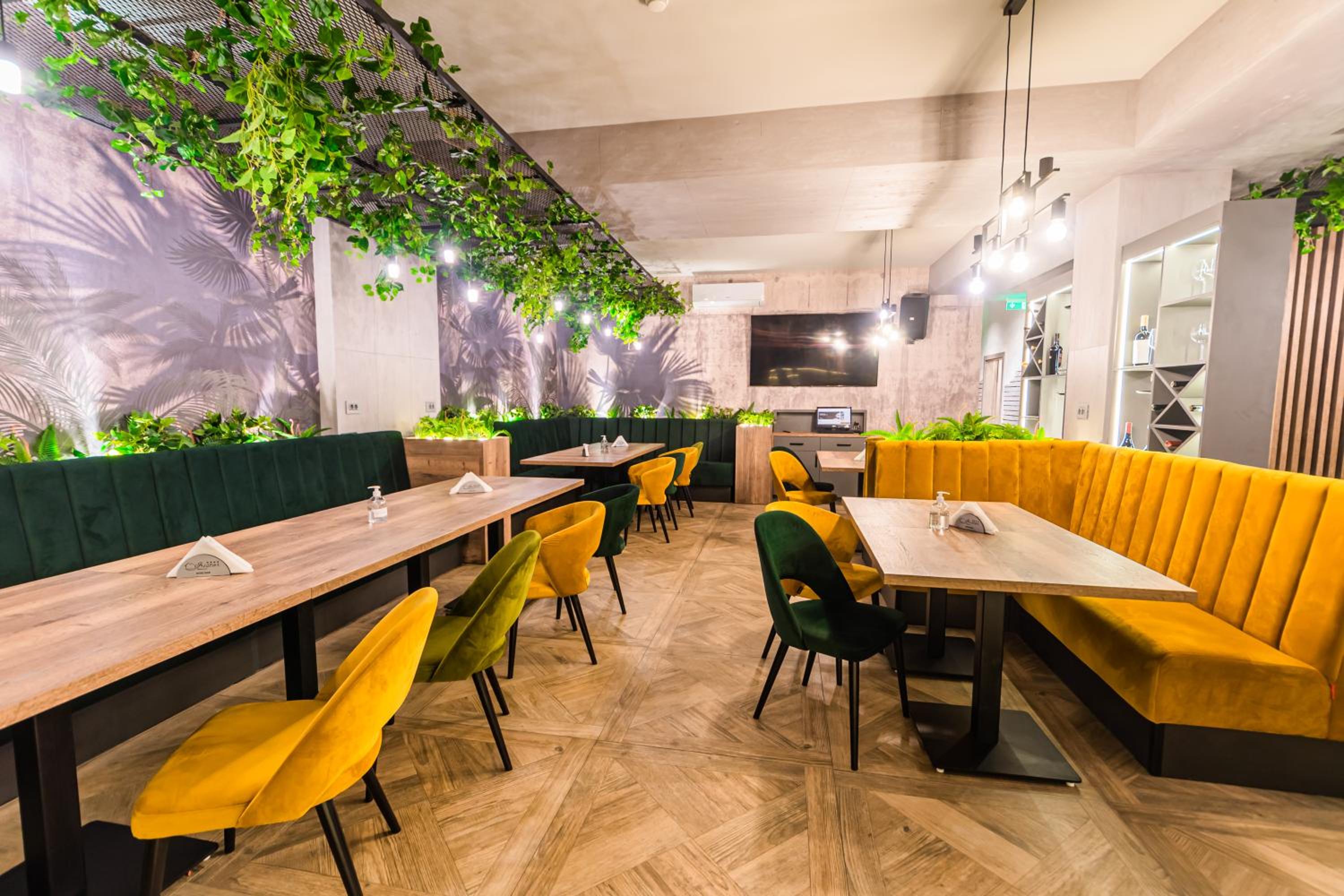 restaurant