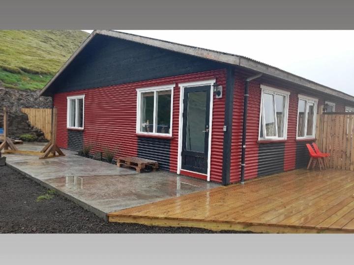 Valkyrie Guesthouse - 1km from SELJALANDSFOSS