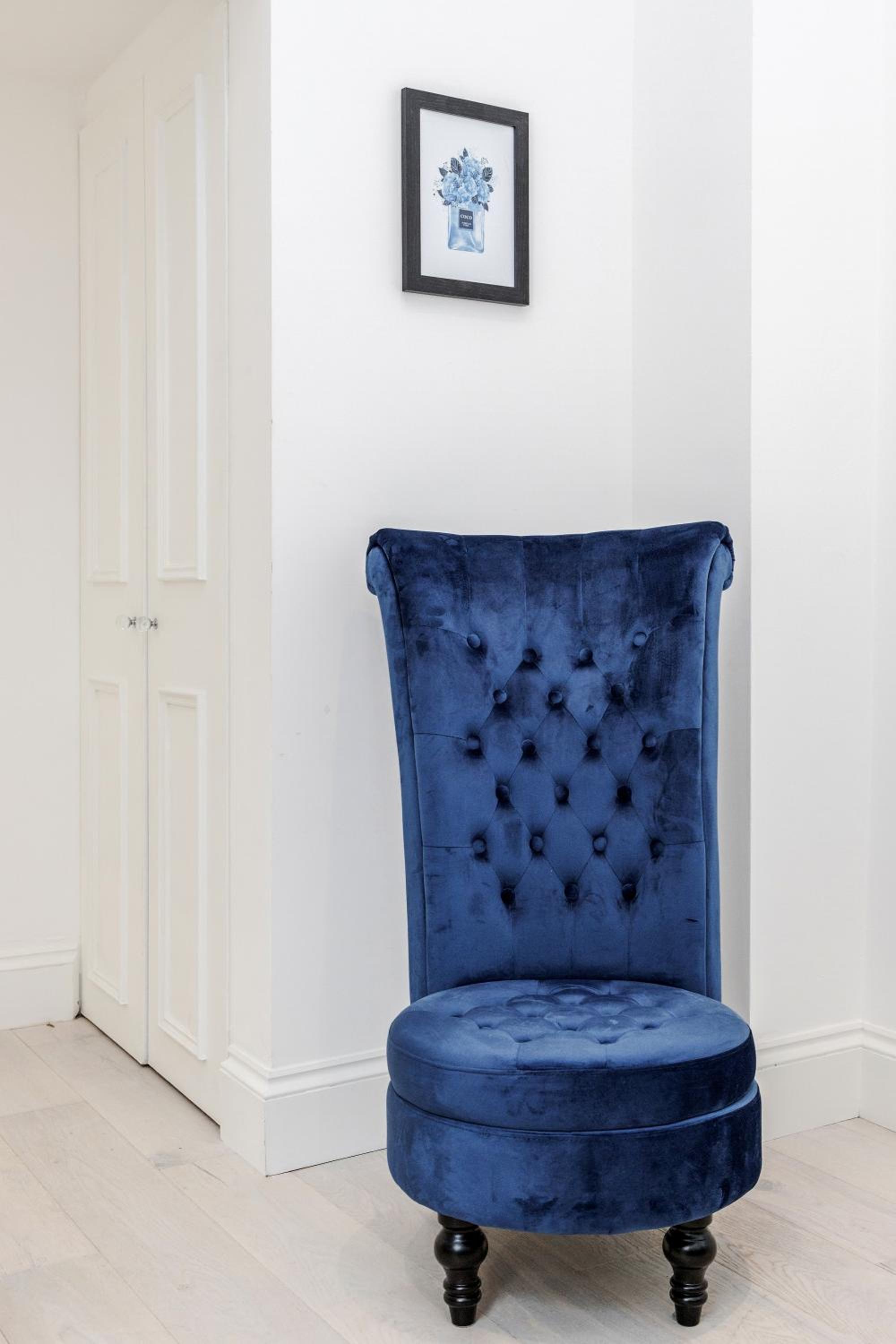 Oxford Street 2 Bed Apartment