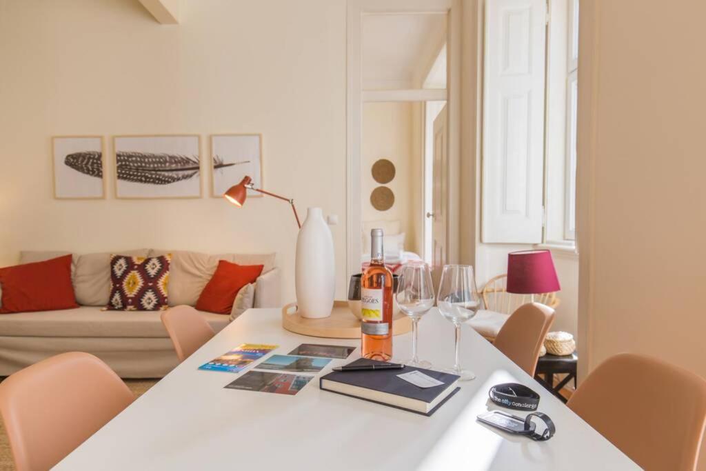 135 B - Alfama Renovated Charming Historic Flat near Baixa view 2