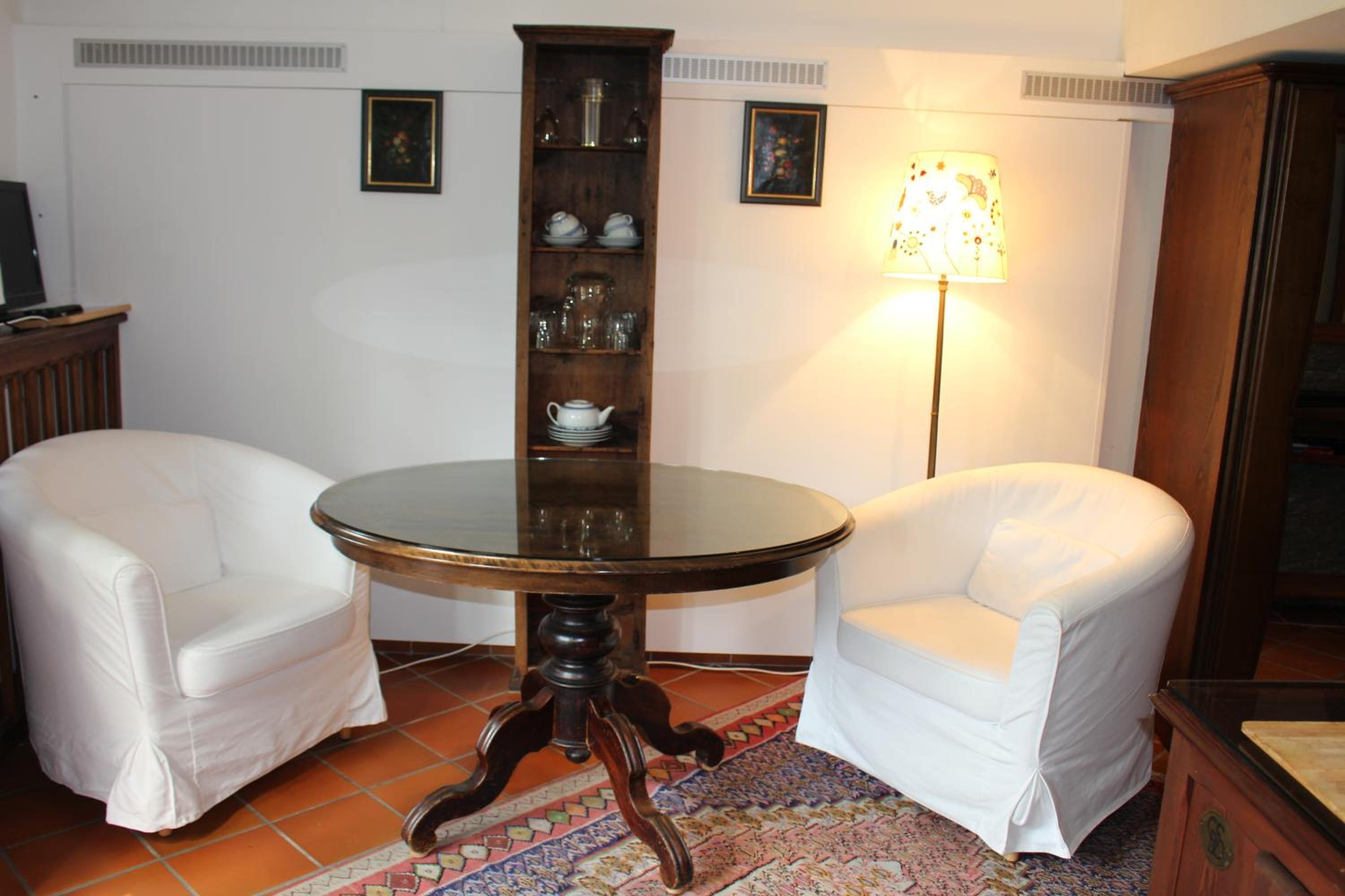 Barony romantic villa