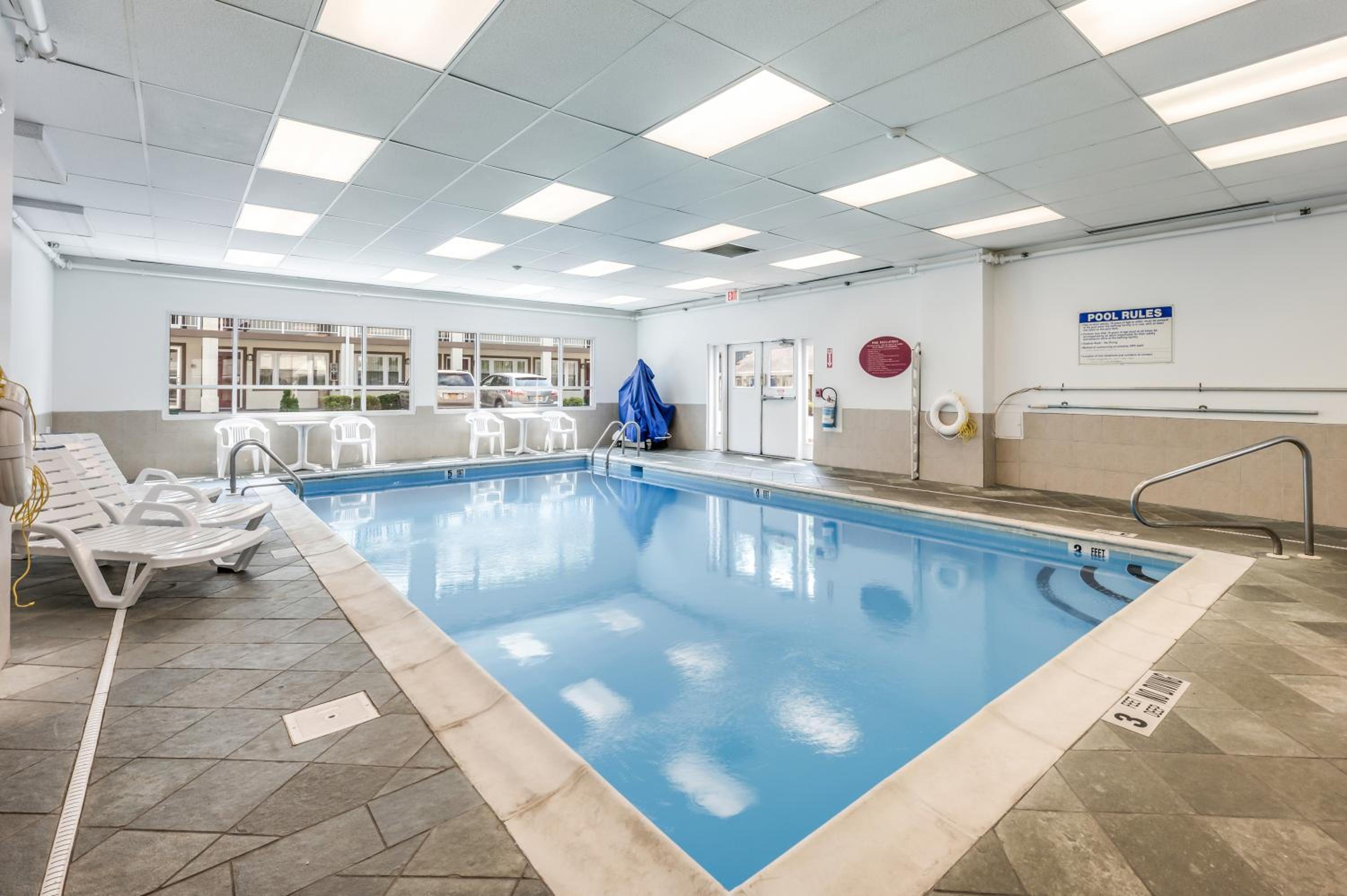 Poughkeepsie Vacations - Quality Inn Poughkeepsie - Property Image 7