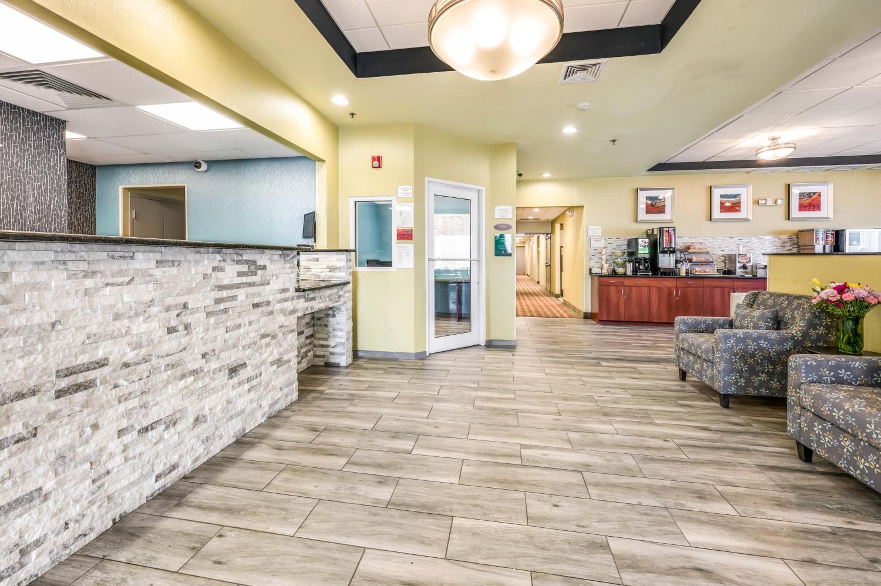 Poughkeepsie Vacations - Quality Inn Poughkeepsie - Property Image 31