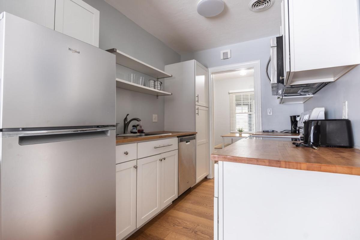 Cozy Apartments in the Triplex House, Historic District of Orlando