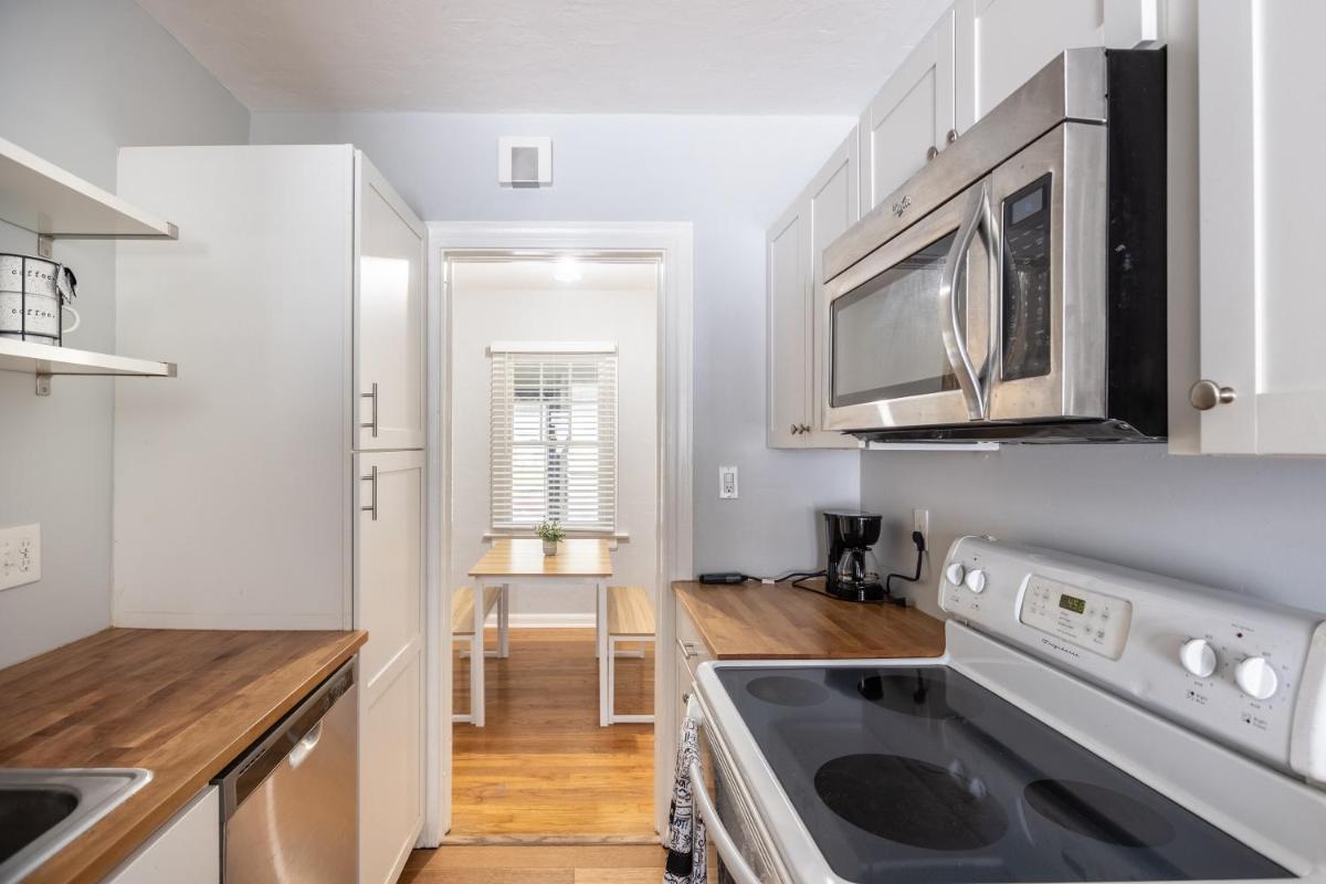 Cozy Apartments in the Triplex House, Historic District of Orlando