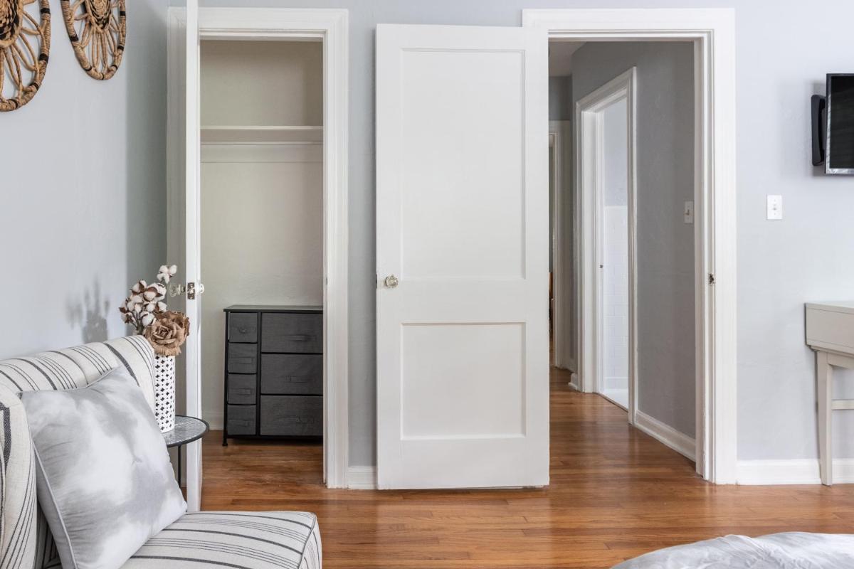 Cozy Apartments in the Triplex House, Historic District of Orlando