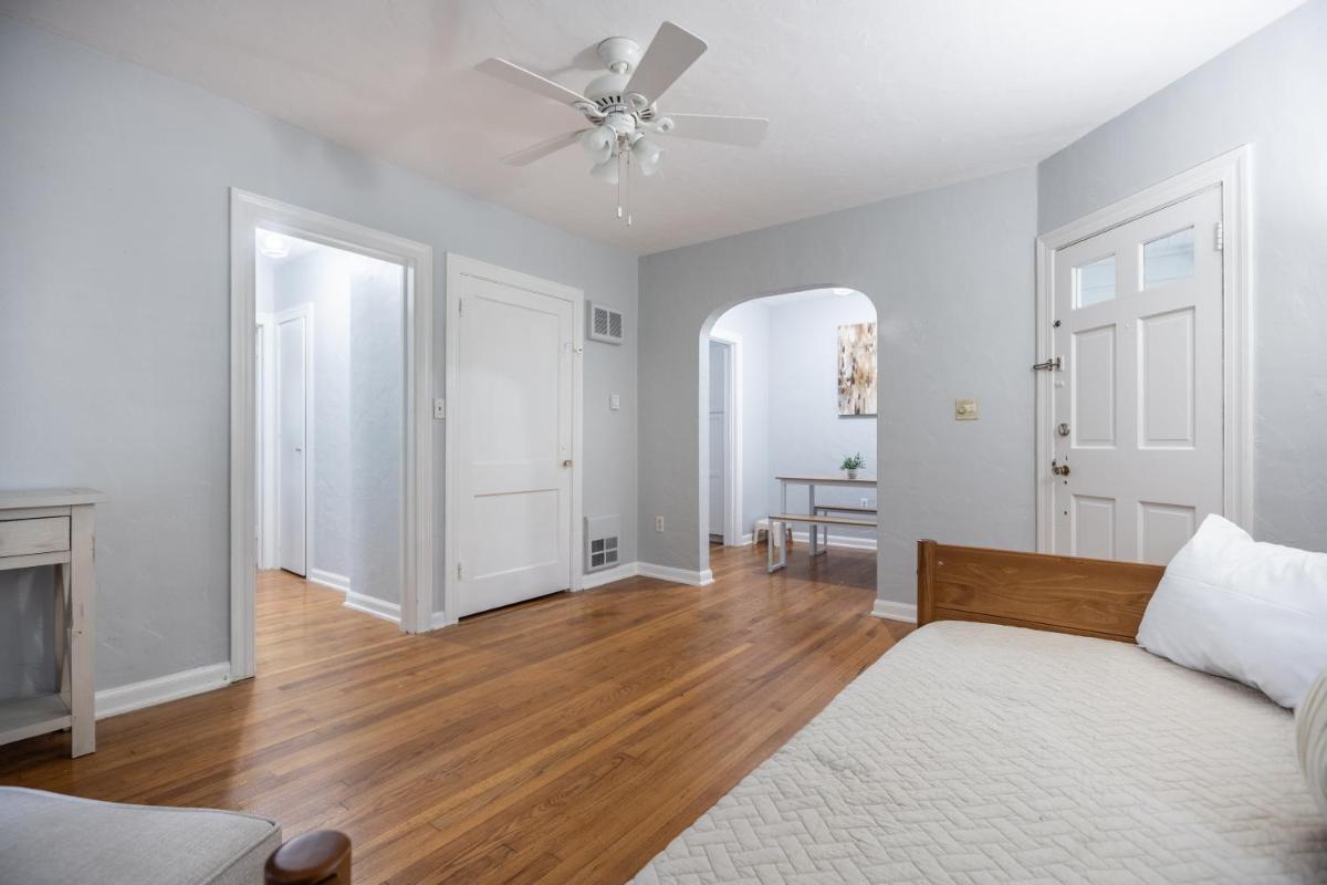 Cozy Apartments in the Triplex House, Historic District of Orlando