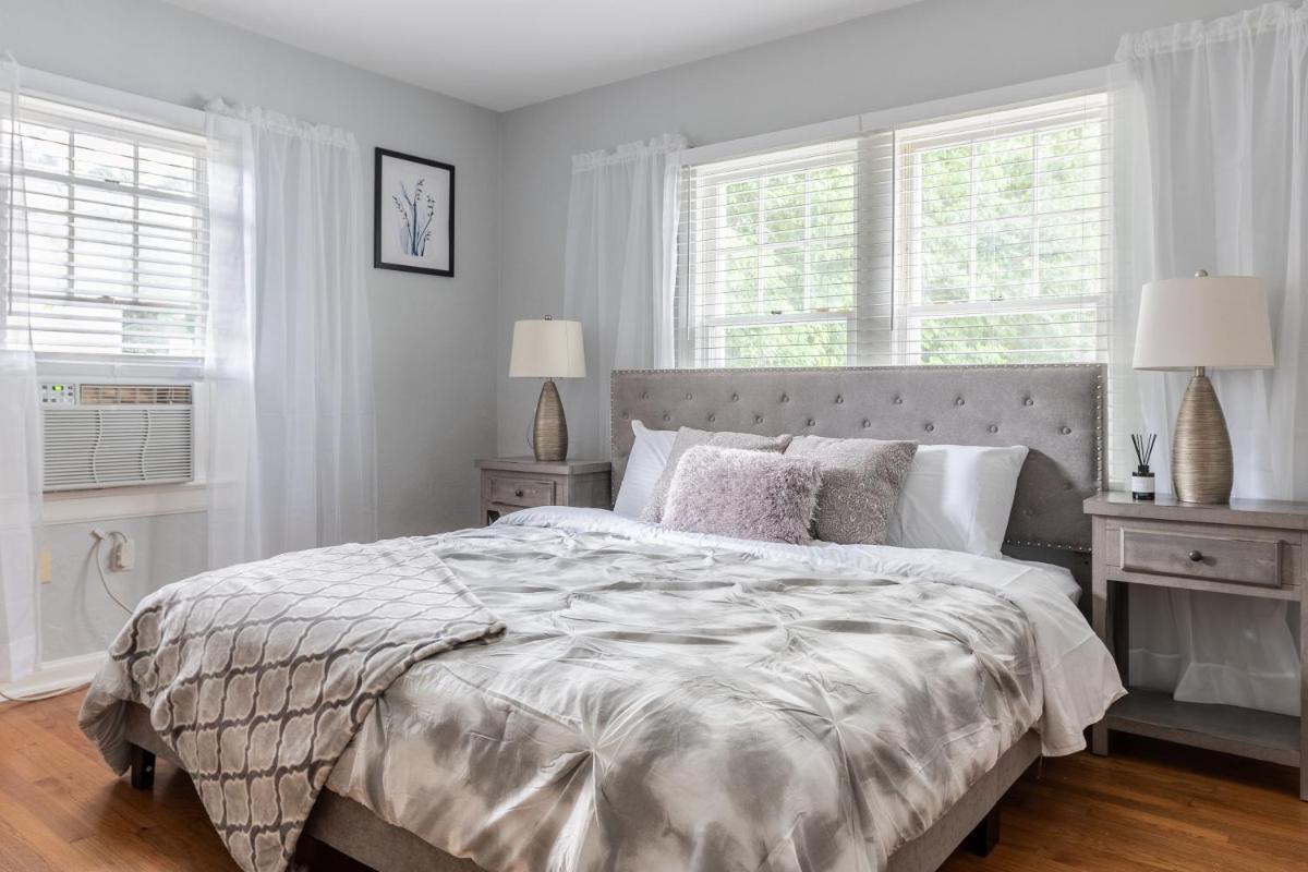 Cozy Apartments in the Triplex House, Historic District of Orlando