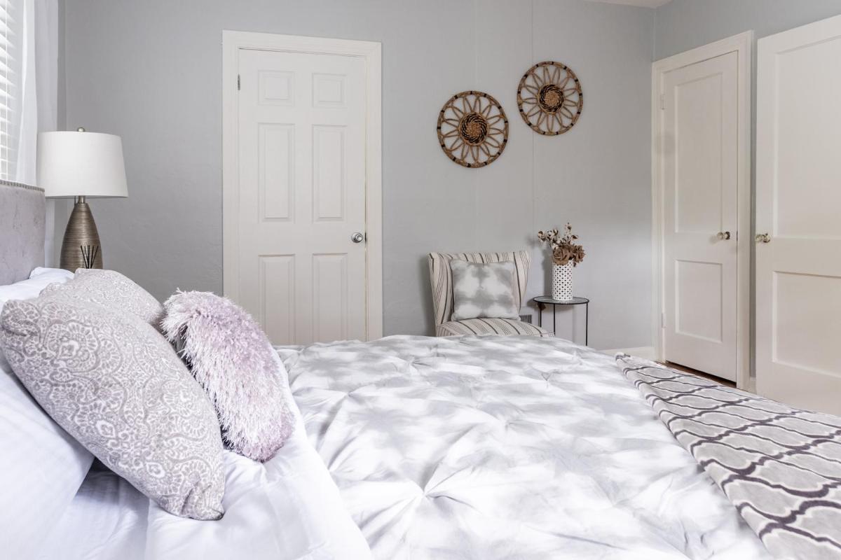 Cozy Apartments in the Triplex House, Historic District of Orlando