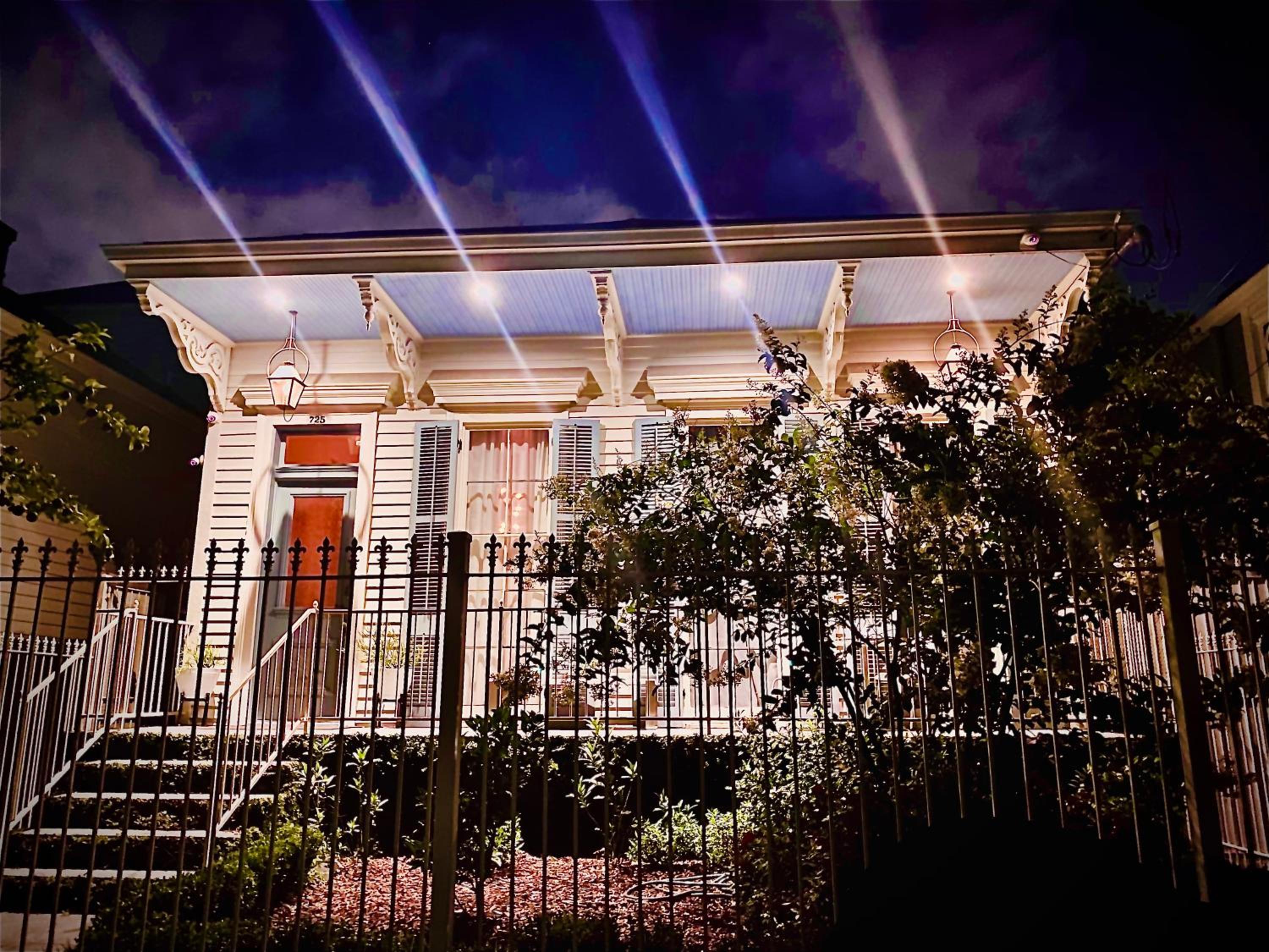 Hotel Creole Apartment - Image 1