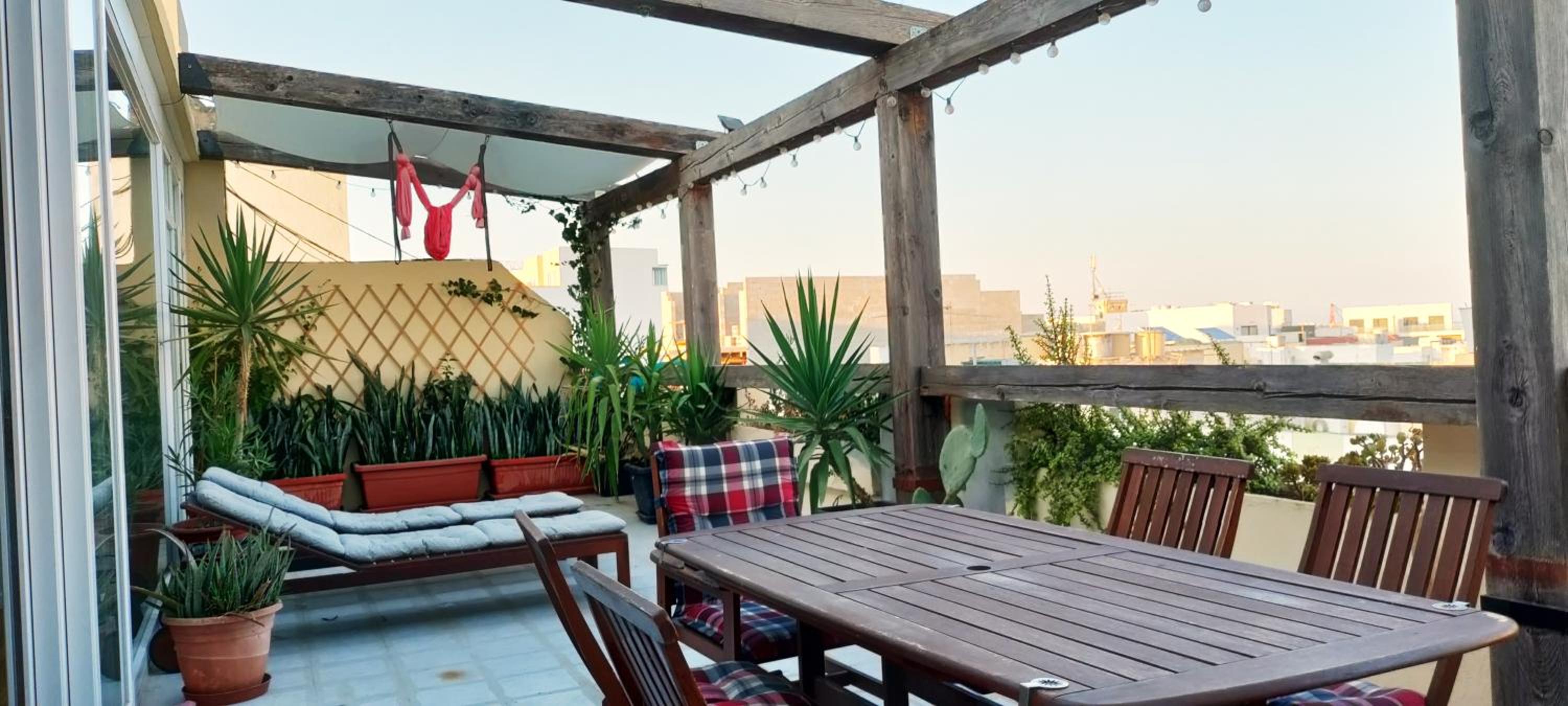 110 sq.m. stunning Penthouse with large terrace photo 2