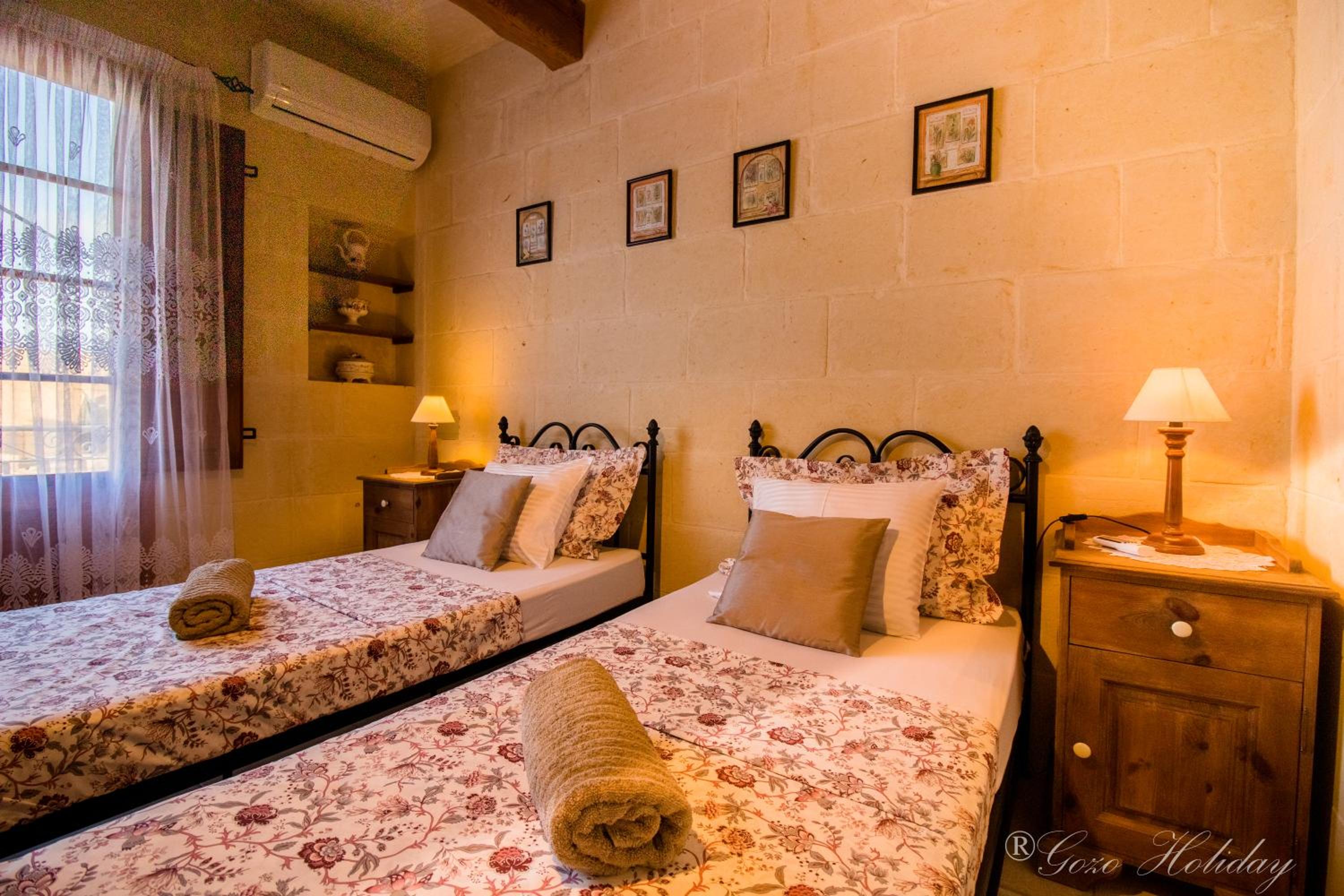 Photo 38