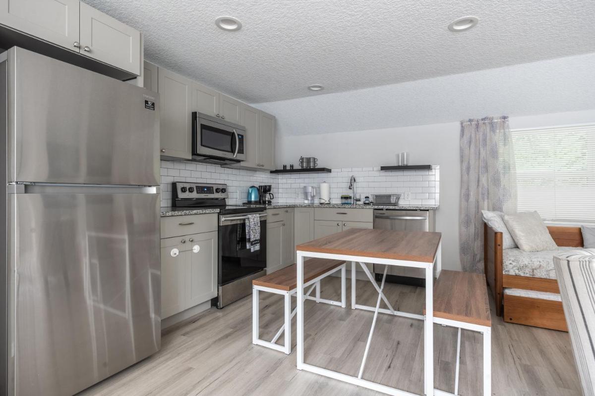 Cozy Apartments in the Triplex House, Historic District of Orlando