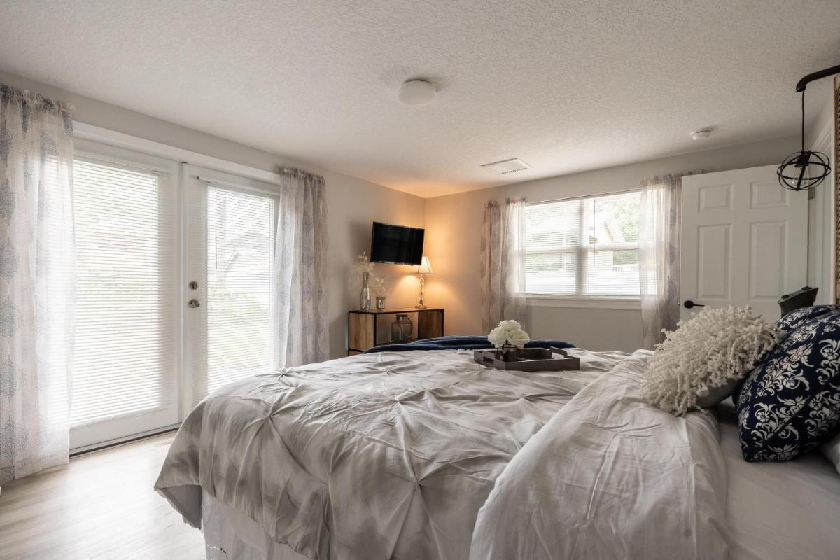 Cozy Apartments in the Triplex House, Historic District of Orlando