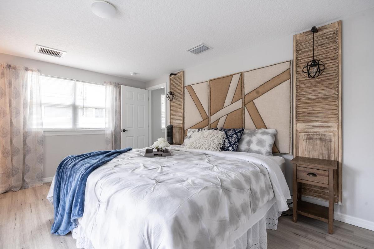 Cozy Apartments in the Triplex House, Historic District of Orlando